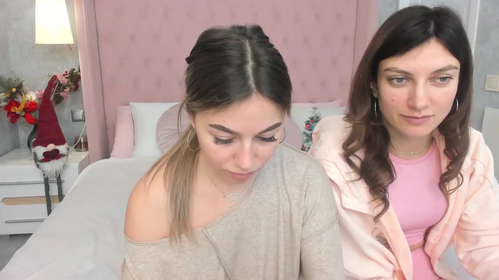 Gallery image thumbnail from SofiBloom's myfreecams stream on, 01/12/2023, 12:20 image 3 of 20