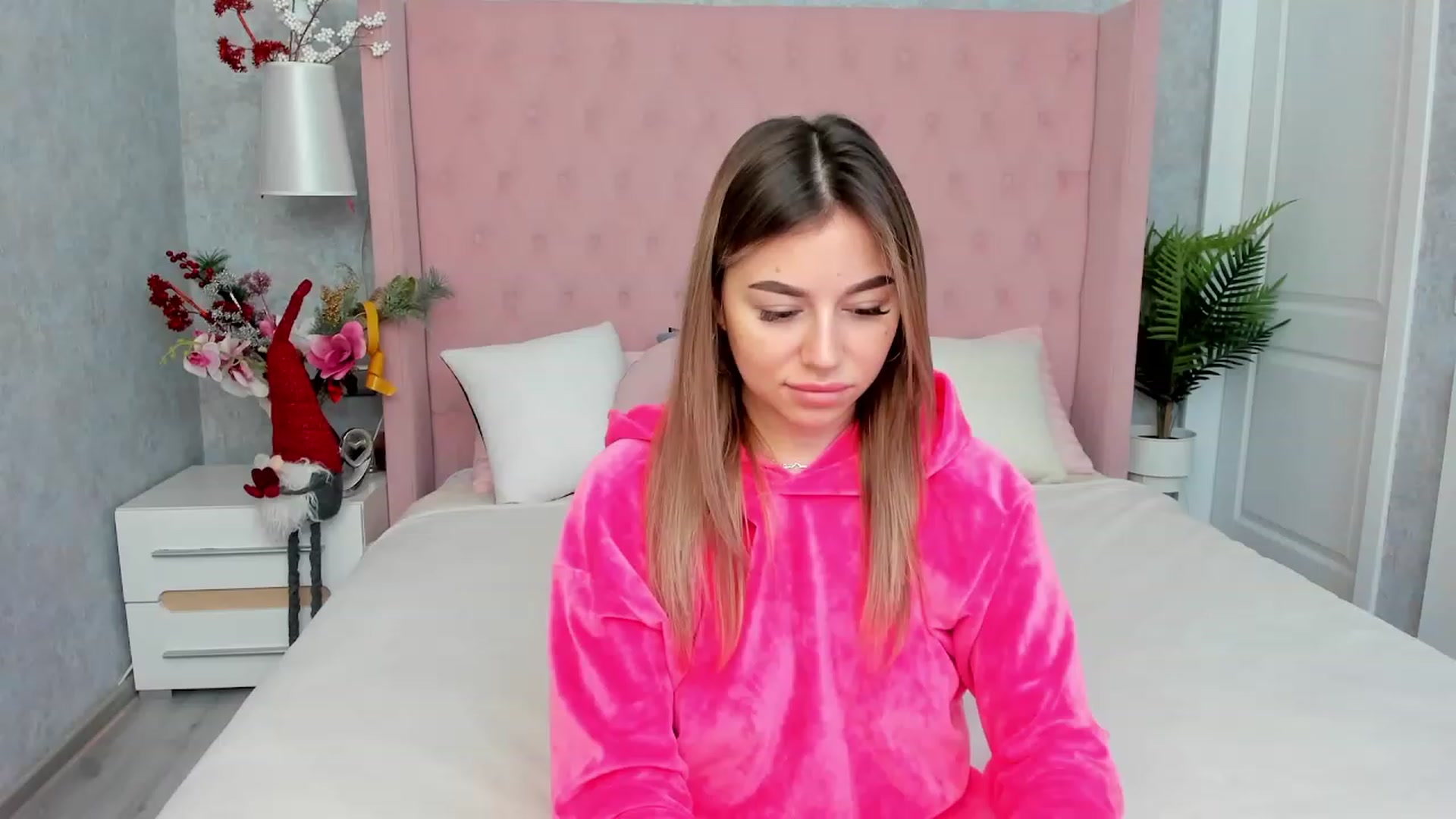 Gallery image thumbnail from SofiBloom's myfreecams stream on, 01/13/2023, 07:25 image 18 of 20