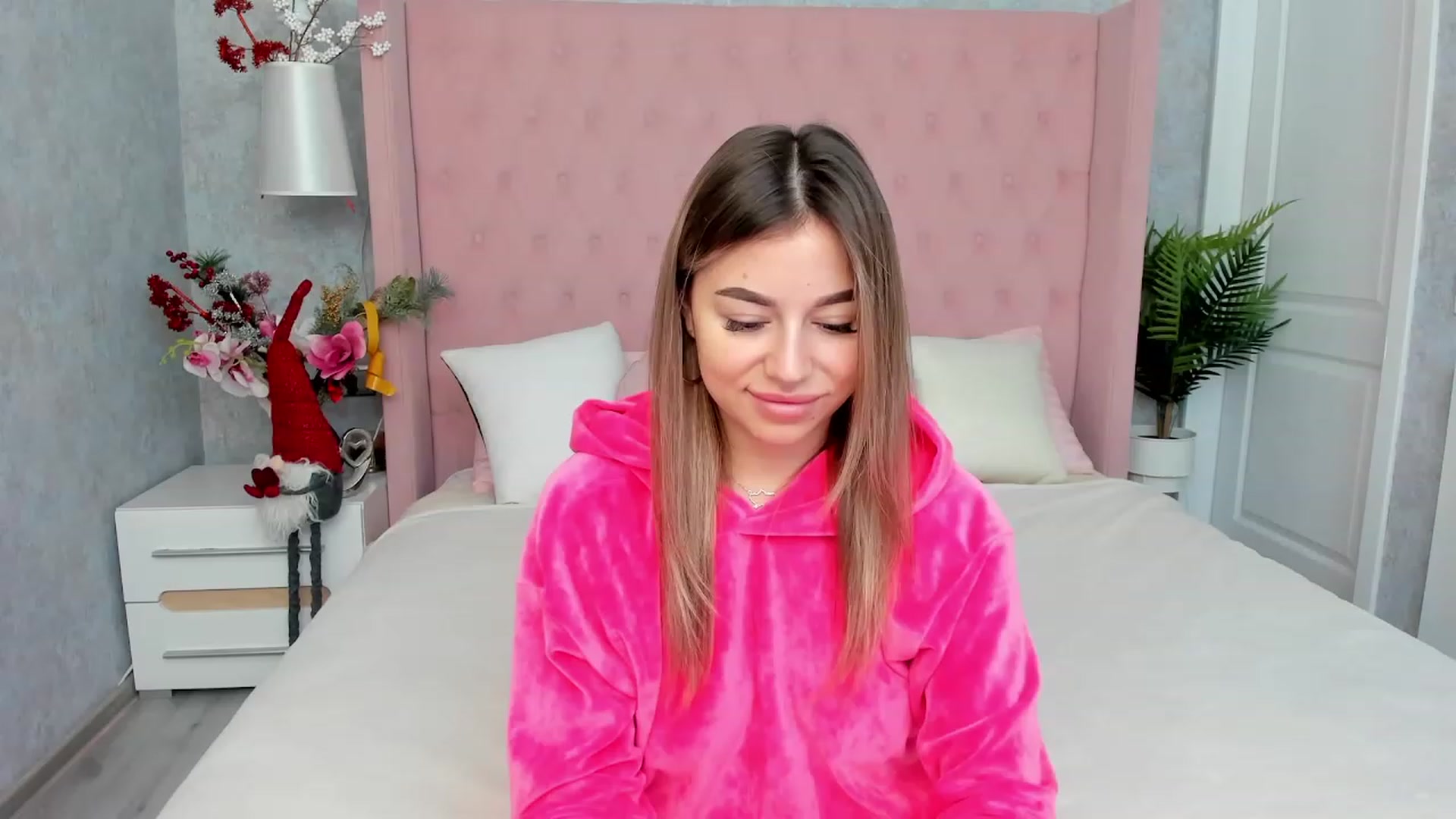 Gallery image thumbnail from SofiBloom's myfreecams stream on, 01/13/2023, 07:25 image 12 of 20