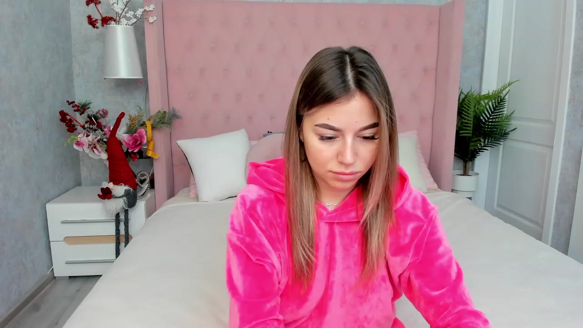 Gallery image thumbnail from SofiBloom's myfreecams stream on, 01/13/2023, 07:25 image 16 of 20