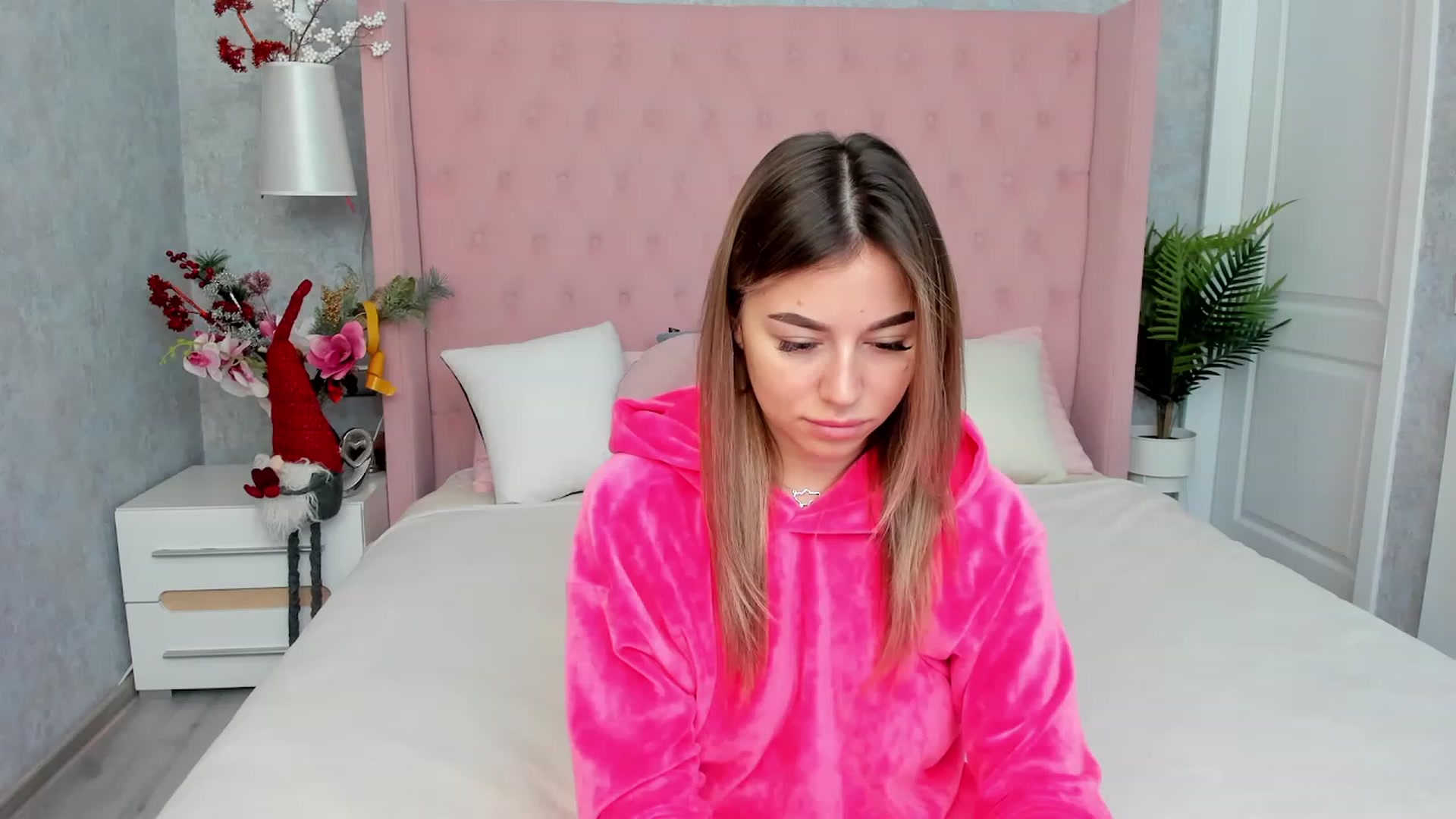 Gallery image thumbnail from SofiBloom's myfreecams stream on, 01/13/2023, 07:25 image 13 of 20