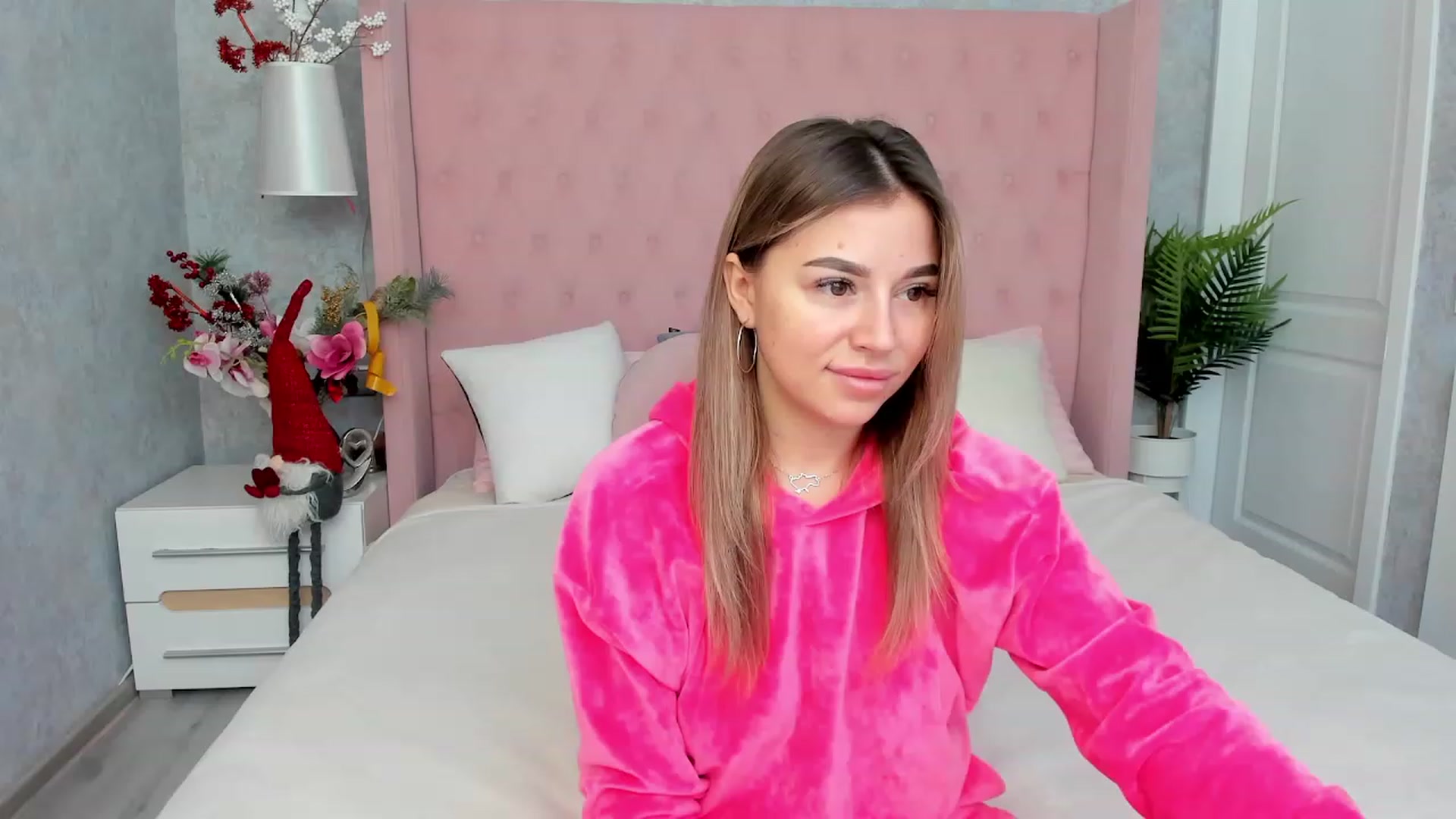 Gallery image thumbnail from SofiBloom's myfreecams stream on, 01/13/2023, 07:25 image 4 of 20