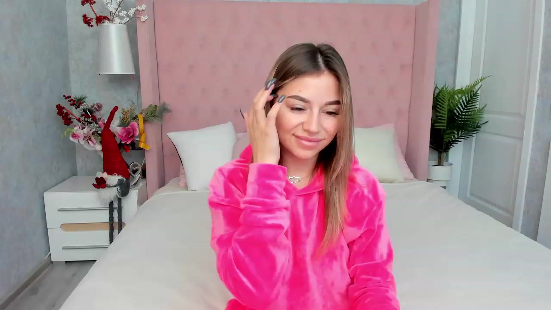 Gallery image thumbnail from SofiBloom's myfreecams stream on, 01/13/2023, 07:25 image 3 of 20