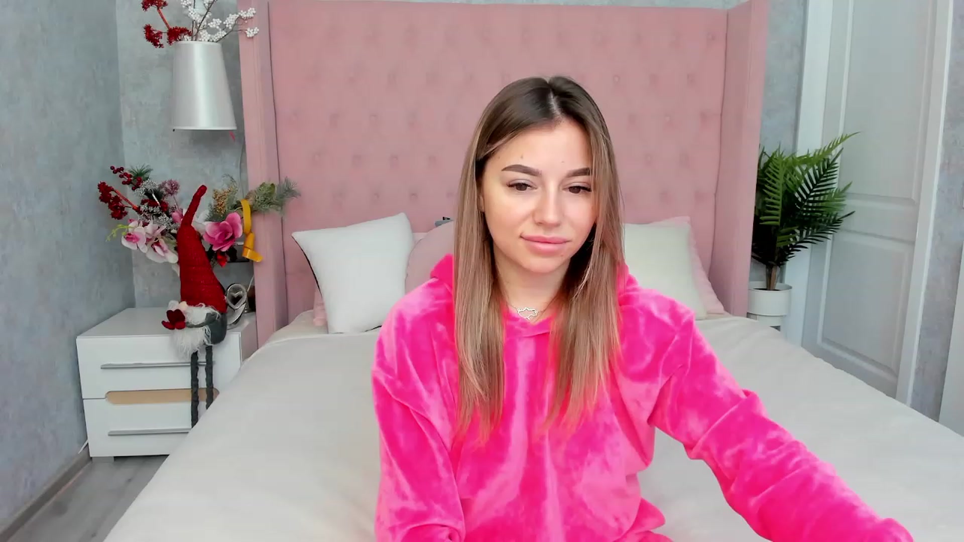 Gallery image thumbnail from SofiBloom's myfreecams stream on, 01/13/2023, 07:25 image 5 of 20