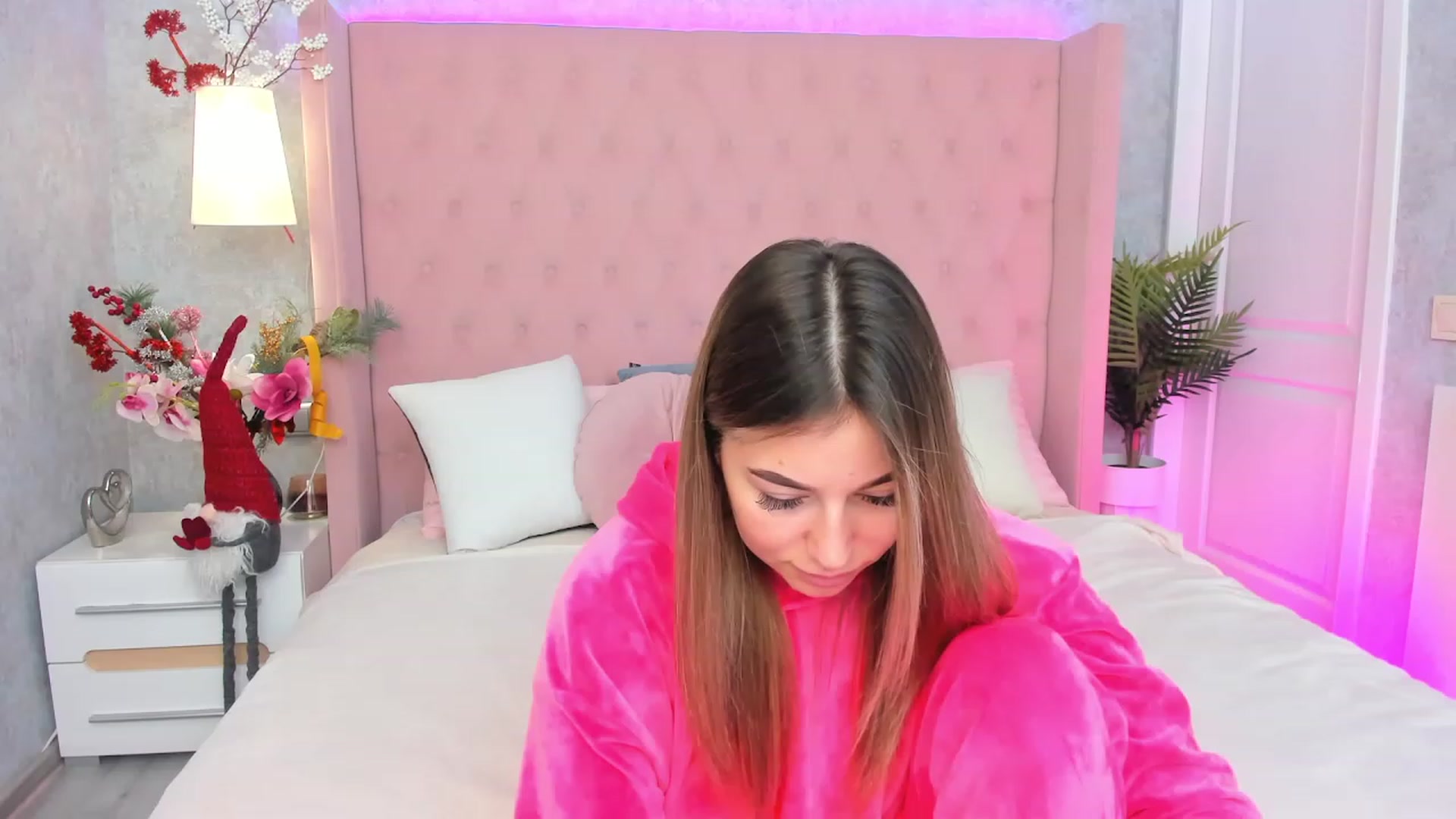 Gallery image thumbnail from SofiBloom's myfreecams stream on, 01/13/2023, 10:37 image 19 of 20