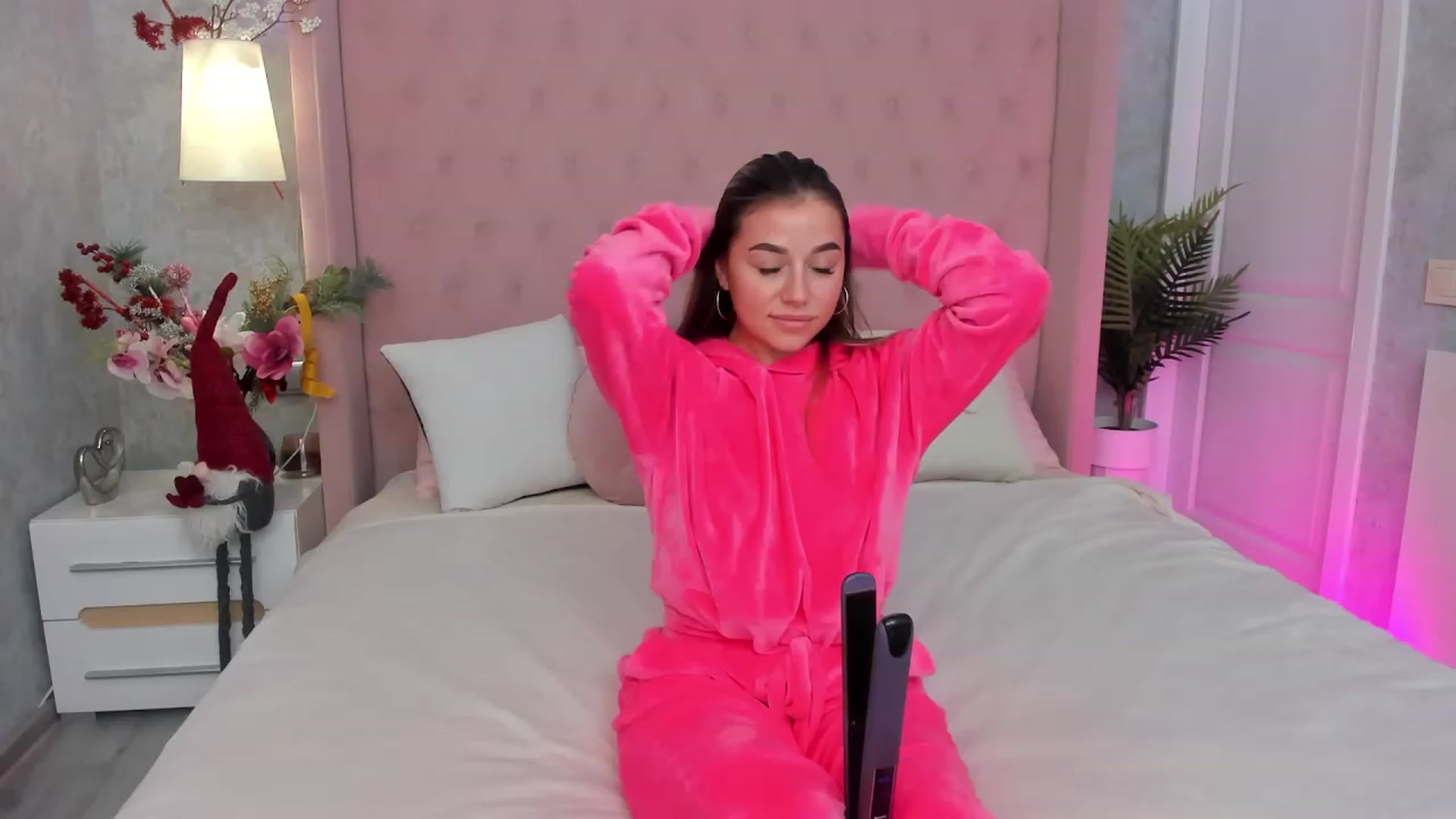 Gallery image thumbnail from SofiBloom's myfreecams stream on, 01/13/2023, 10:37 image 13 of 20