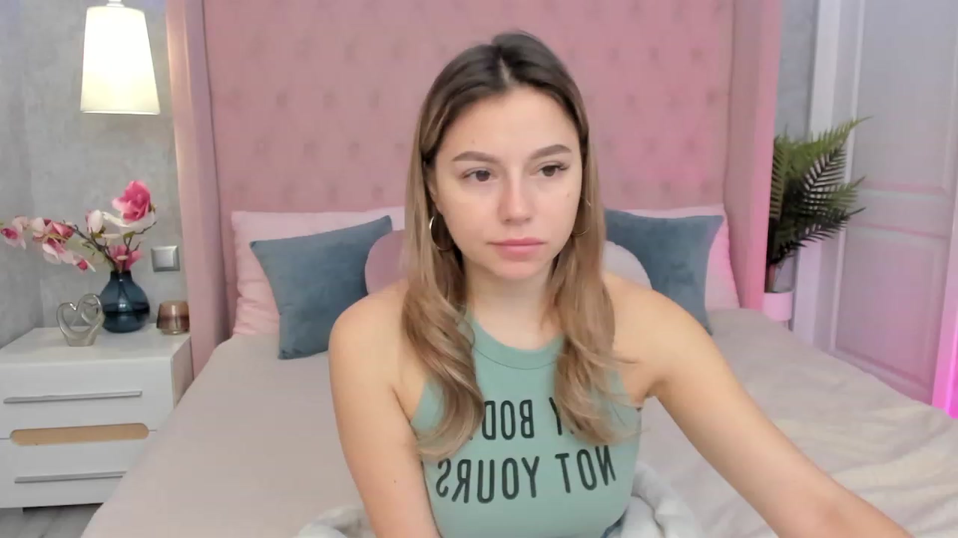 Gallery image thumbnail from SofiBloom's myfreecams stream on, 01/18/2023, 09:44 image 11 of 20