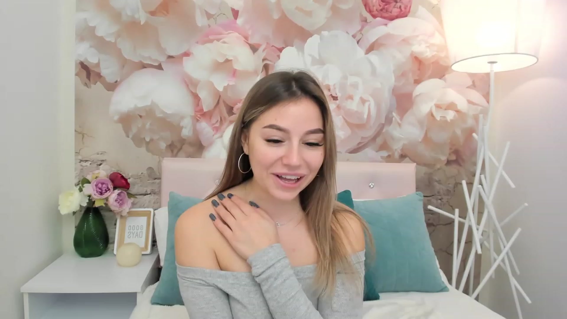 Gallery image thumbnail from SofiBloom's myfreecams stream on, 01/20/2023, 10:40 image 8 of 20