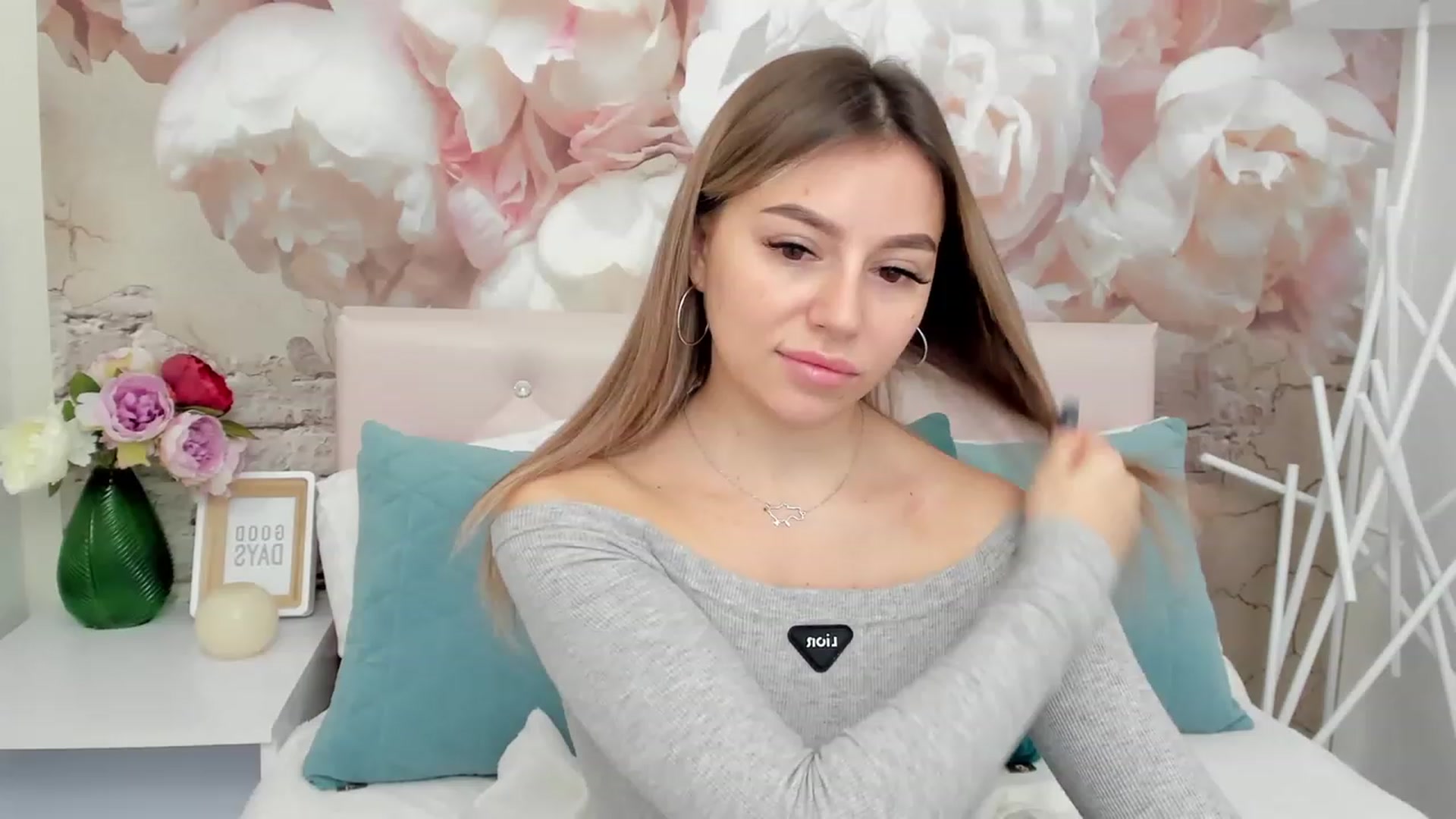 Gallery image thumbnail from SofiBloom's myfreecams stream on, 01/20/2023, 12:04 image 1 of 20