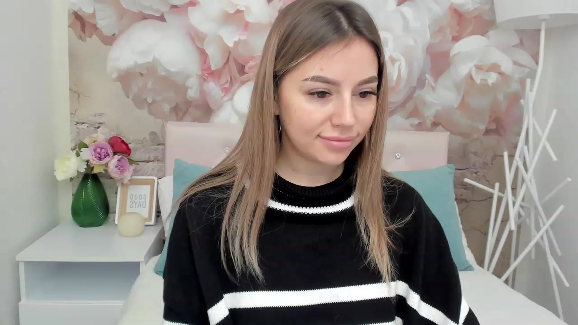 Gallery image thumbnail from SofiBloom's myfreecams stream on, 01/20/2023, 12:58 image 18 of 20