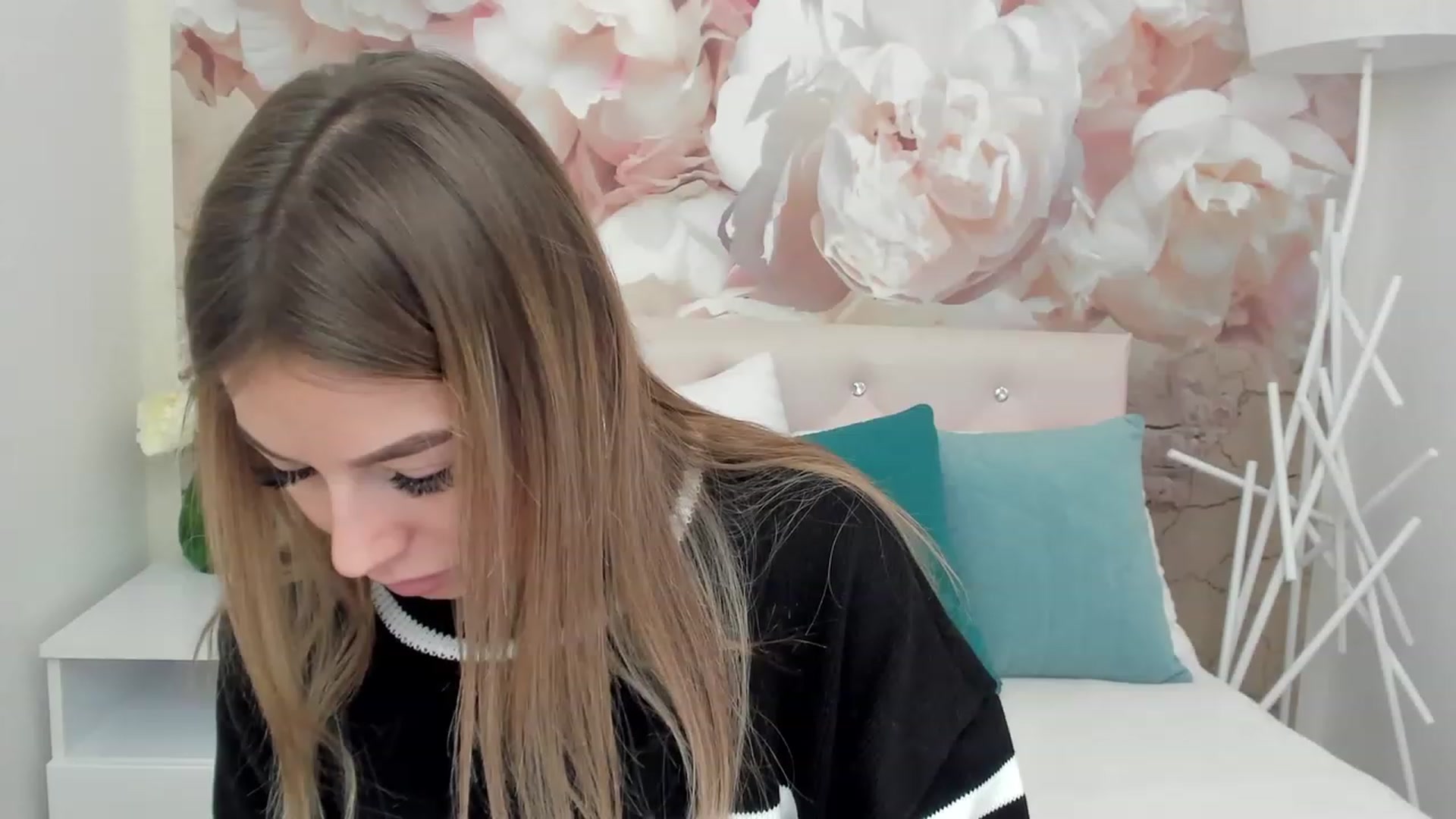 Gallery image thumbnail from SofiBloom's myfreecams stream on, 01/20/2023, 12:58 image 19 of 20