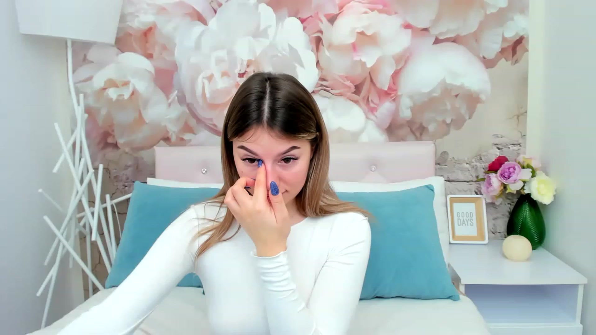 Gallery image thumbnail from SofiBloom's myfreecams stream on, 02/02/2023, 10:34 image 11 of 20