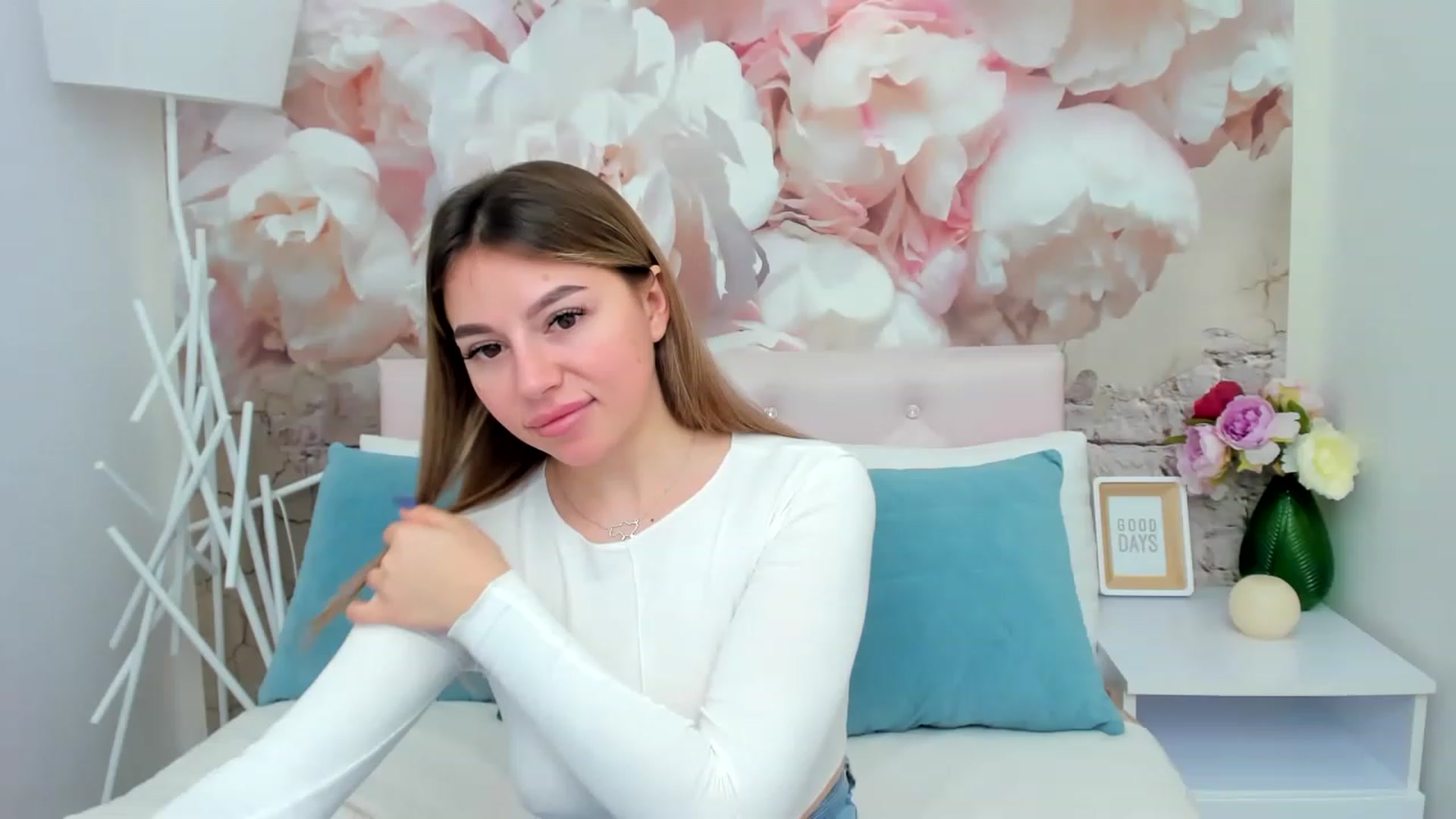Gallery image thumbnail from SofiBloom's myfreecams stream on, 02/02/2023, 10:34 image 1 of 20