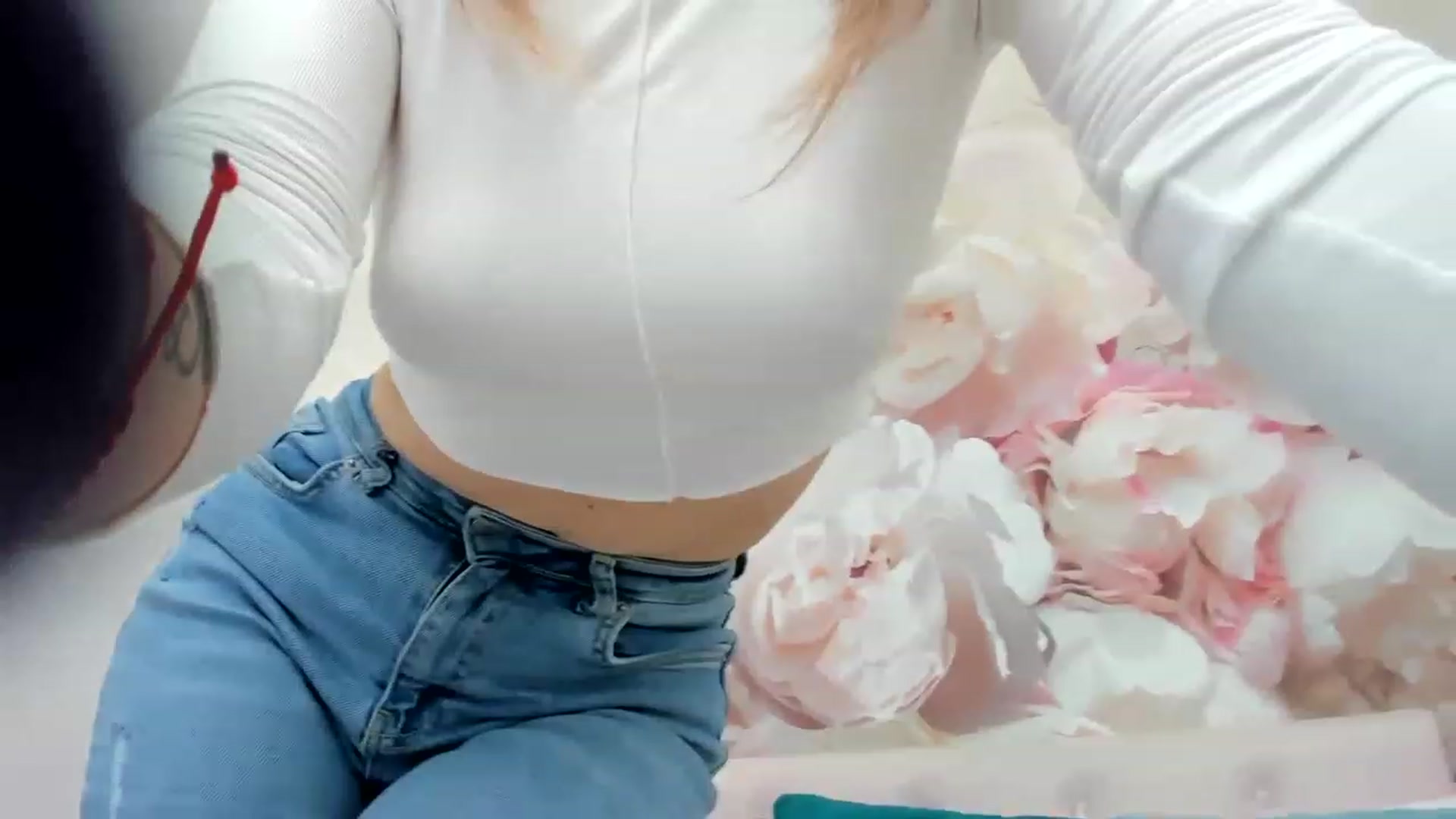 Gallery image thumbnail from SofiBloom's myfreecams stream on, 02/03/2023, 08:44 image 16 of 20