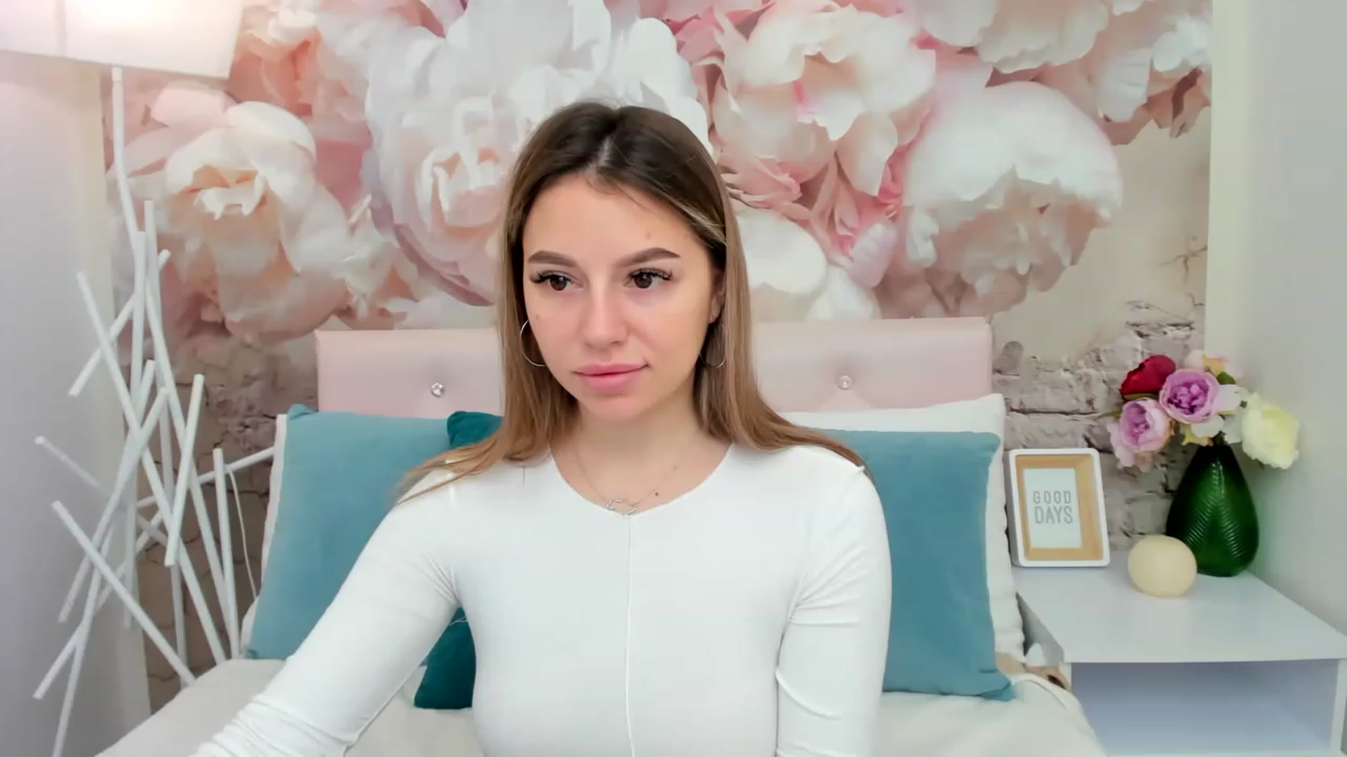 Gallery image thumbnail from SofiBloom's myfreecams stream on, 02/03/2023, 09:05 image 1 of 20