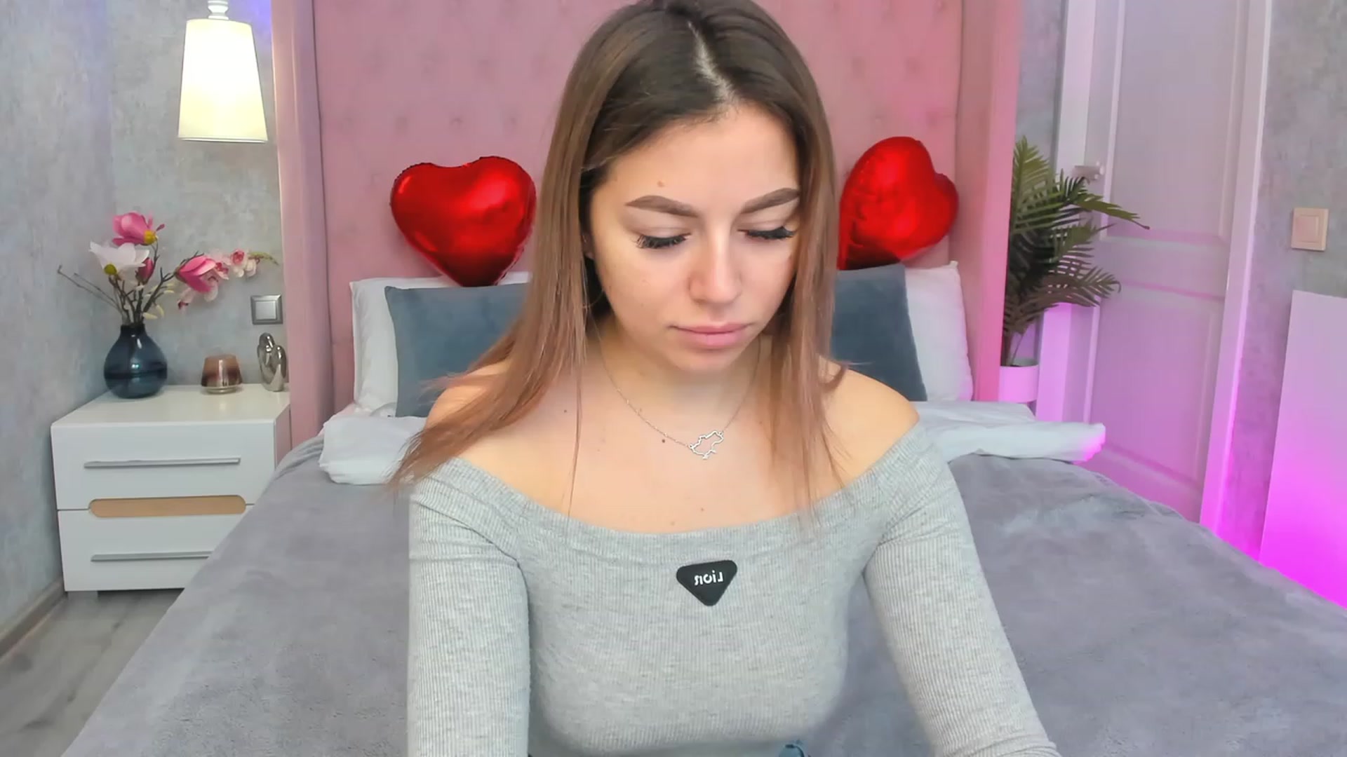 Gallery image thumbnail from SofiBloom's myfreecams stream on, 02/21/2023, 08:13 image 8 of 20