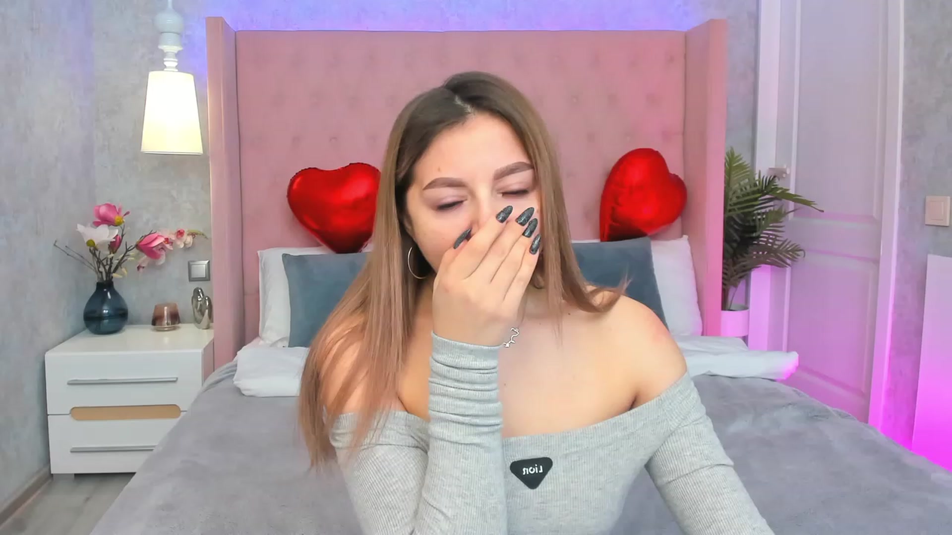 Gallery image thumbnail from SofiBloom's myfreecams stream on, 02/21/2023, 08:13 image 14 of 20