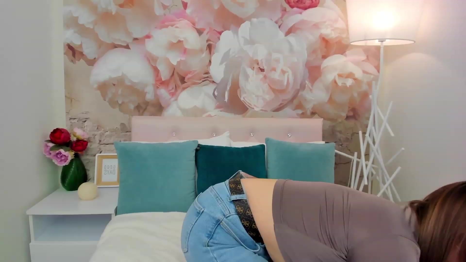 Gallery image thumbnail from SofiBloom's myfreecams stream on, 02/24/2023, 08:23 image 1 of 20