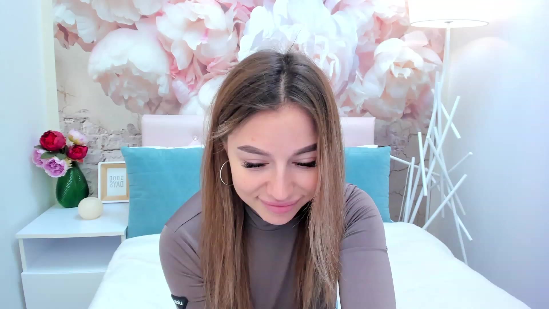 Gallery image thumbnail from SofiBloom's myfreecams stream on, 02/24/2023, 09:59 image 19 of 20
