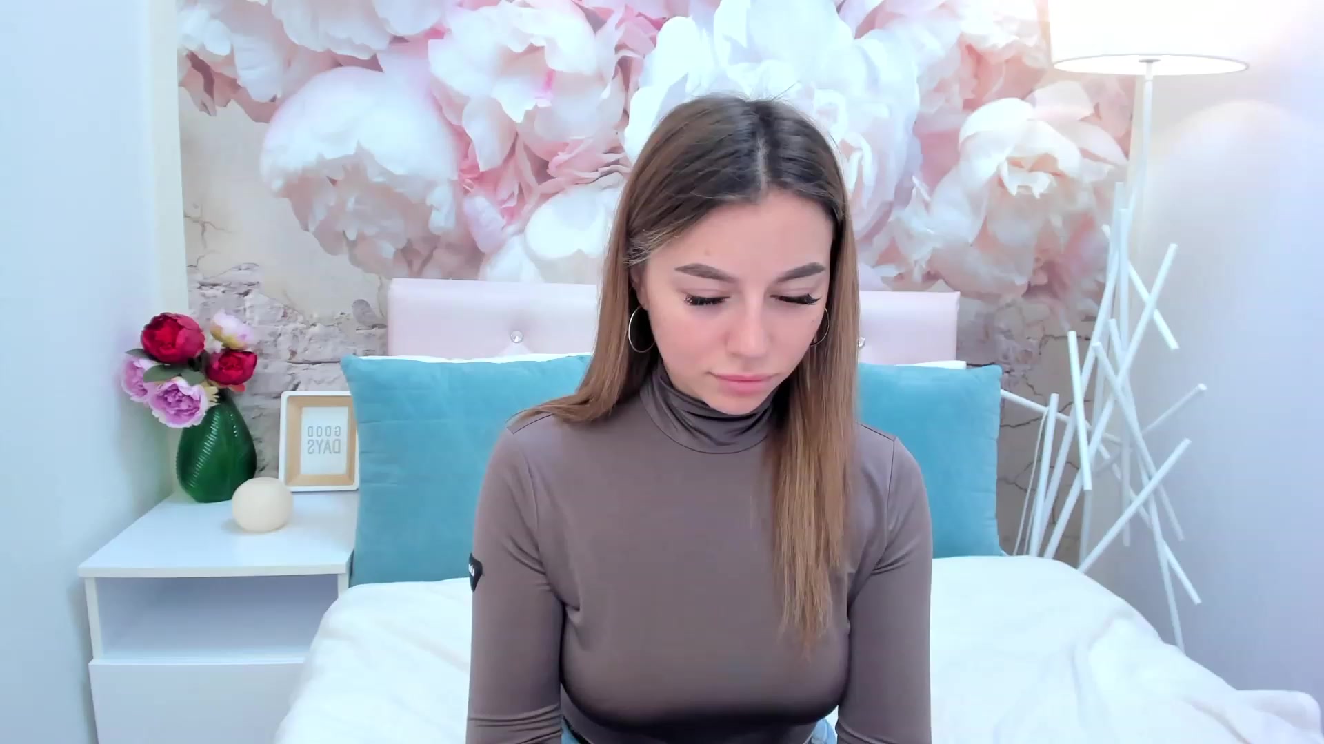 Gallery image thumbnail from SofiBloom's myfreecams stream on, 02/24/2023, 11:39 image 13 of 20