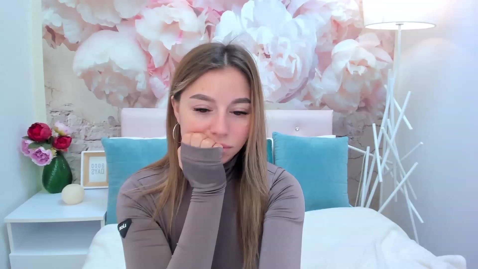 Gallery image thumbnail from SofiBloom's myfreecams stream on, 02/24/2023, 11:39 image 5 of 20