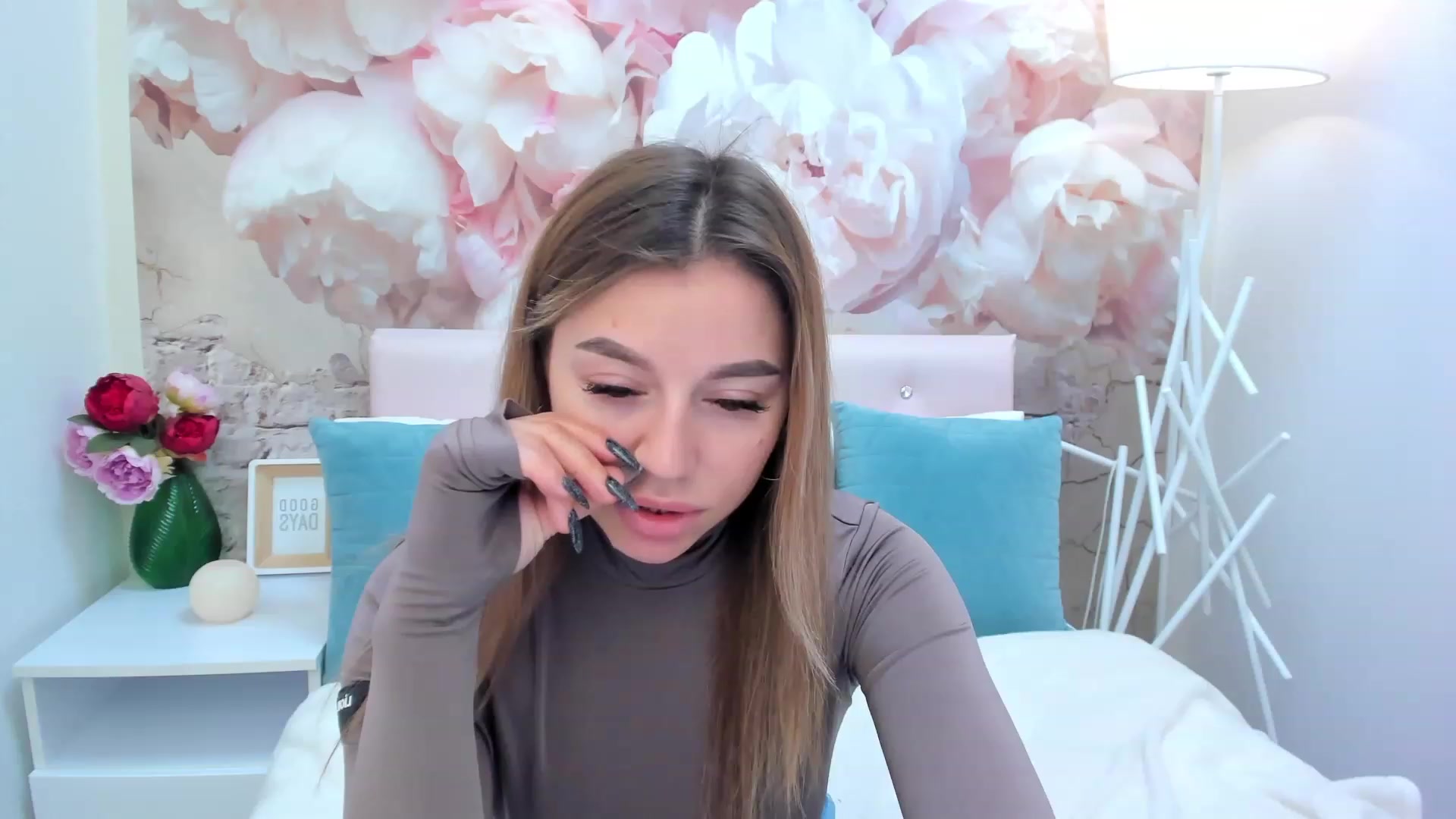 Gallery image thumbnail from SofiBloom's myfreecams stream on, 02/24/2023, 11:39 image 4 of 20