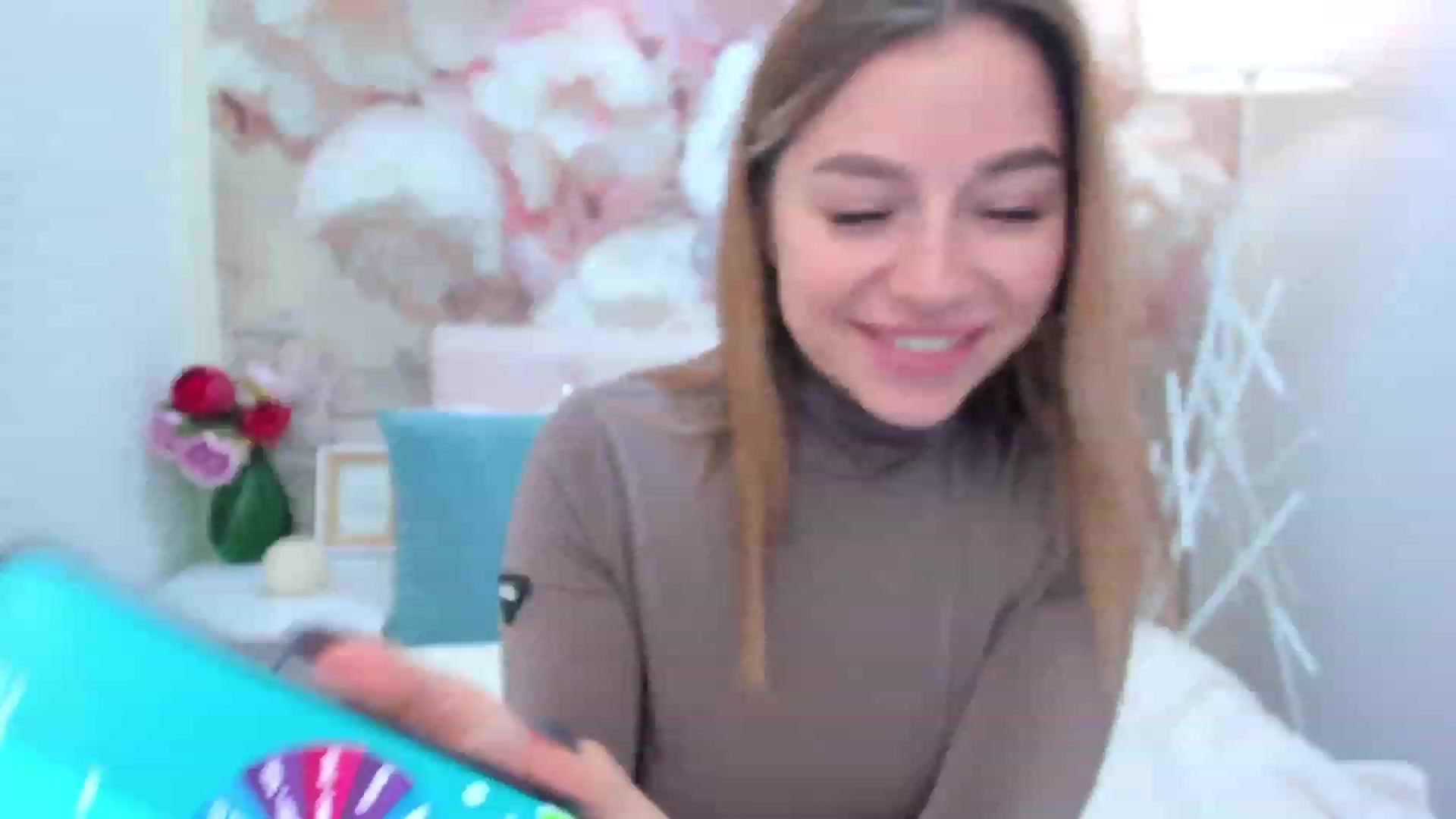 Gallery image thumbnail from SofiBloom's myfreecams stream on, 02/24/2023, 11:39 image 9 of 20
