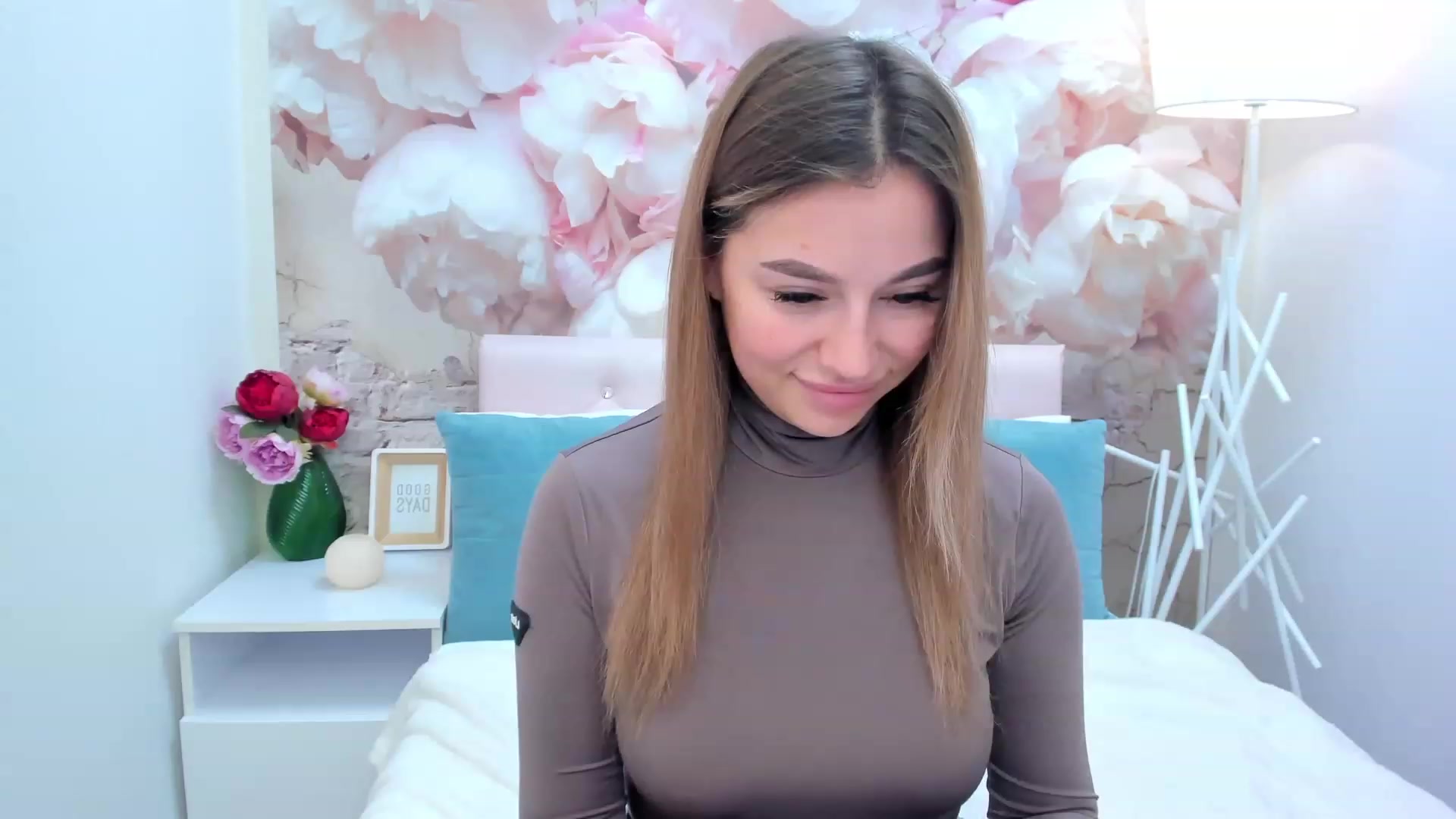 Gallery image thumbnail from SofiBloom's myfreecams stream on, 02/24/2023, 12:55 image 19 of 20