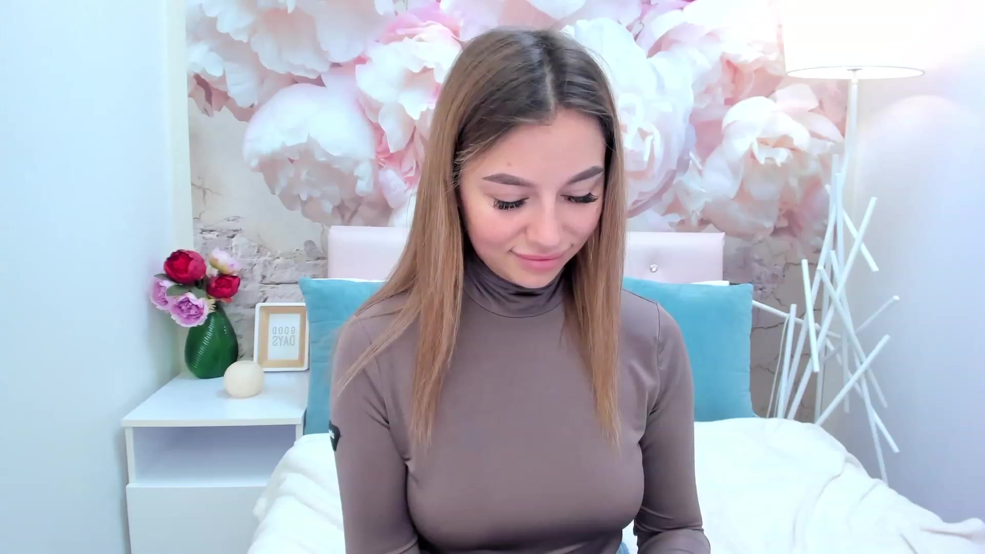 Gallery image thumbnail from SofiBloom's myfreecams stream on, 02/24/2023, 12:55 image 12 of 20