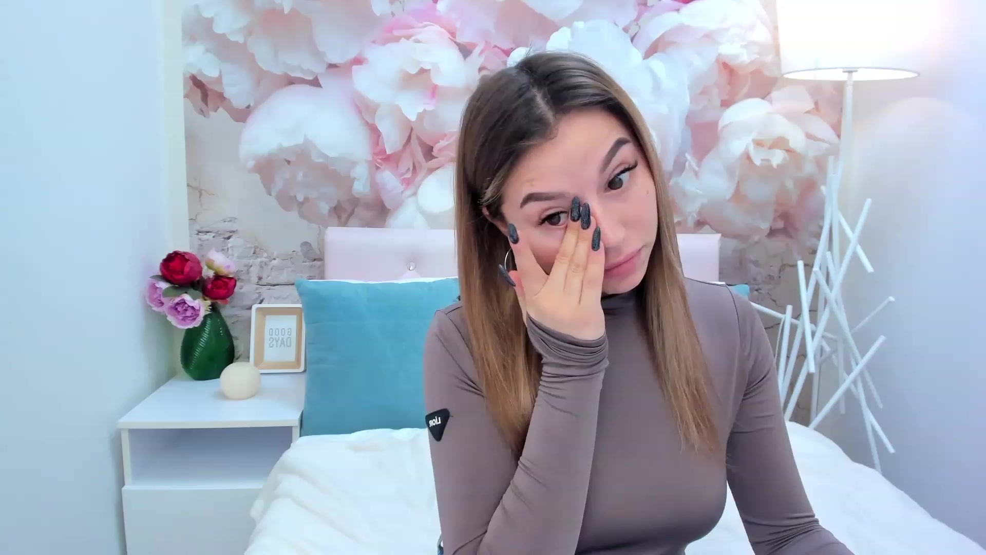 Gallery image thumbnail from SofiBloom's myfreecams stream on, 02/24/2023, 12:55 image 20 of 20