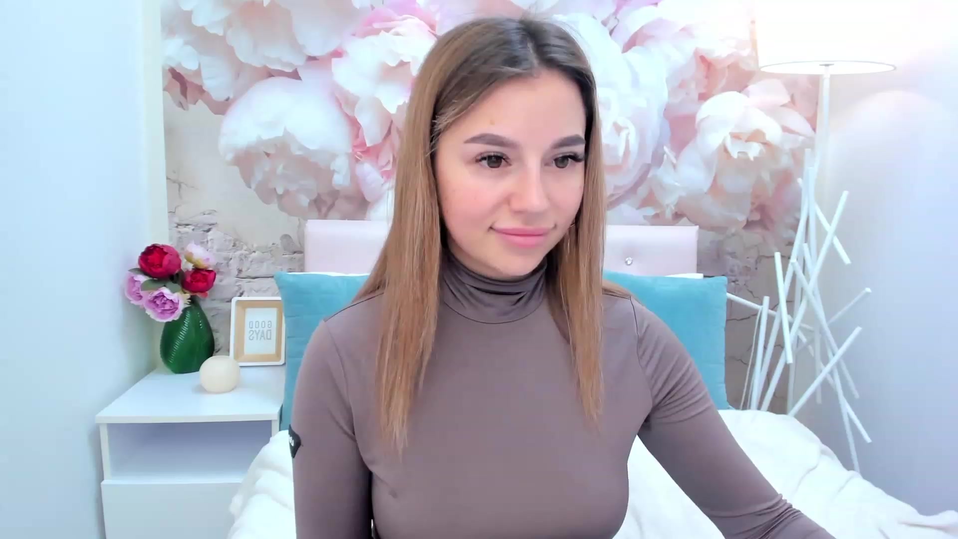 Gallery image thumbnail from SofiBloom's myfreecams stream on, 02/24/2023, 12:55 image 11 of 20