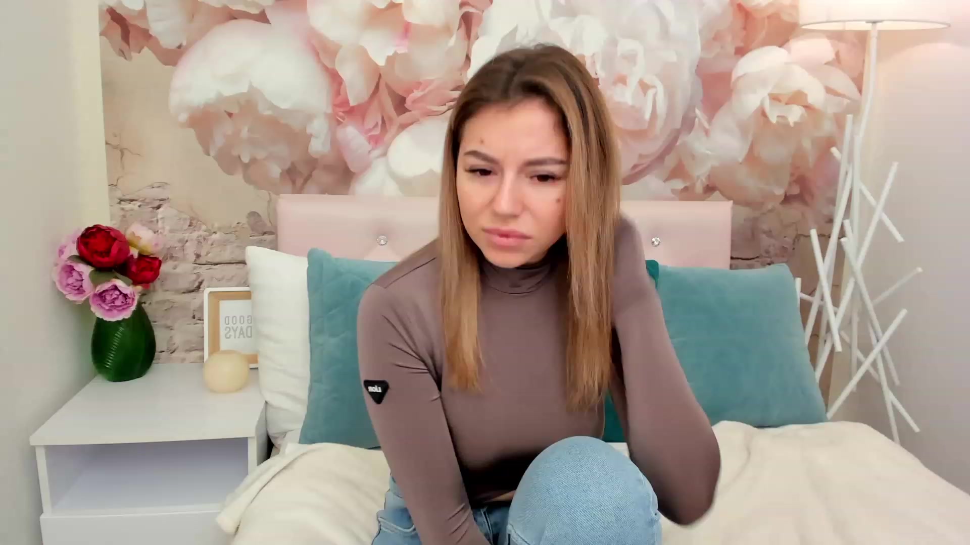 Gallery image thumbnail from SofiBloom's myfreecams stream on, 02/28/2023, 09:42 image 19 of 20