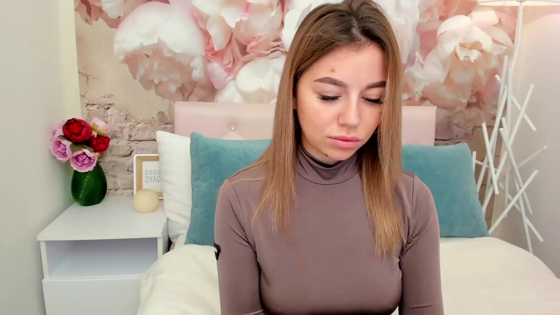 Gallery image thumbnail from SofiBloom's myfreecams stream on, 02/28/2023, 12:29 image 2 of 20