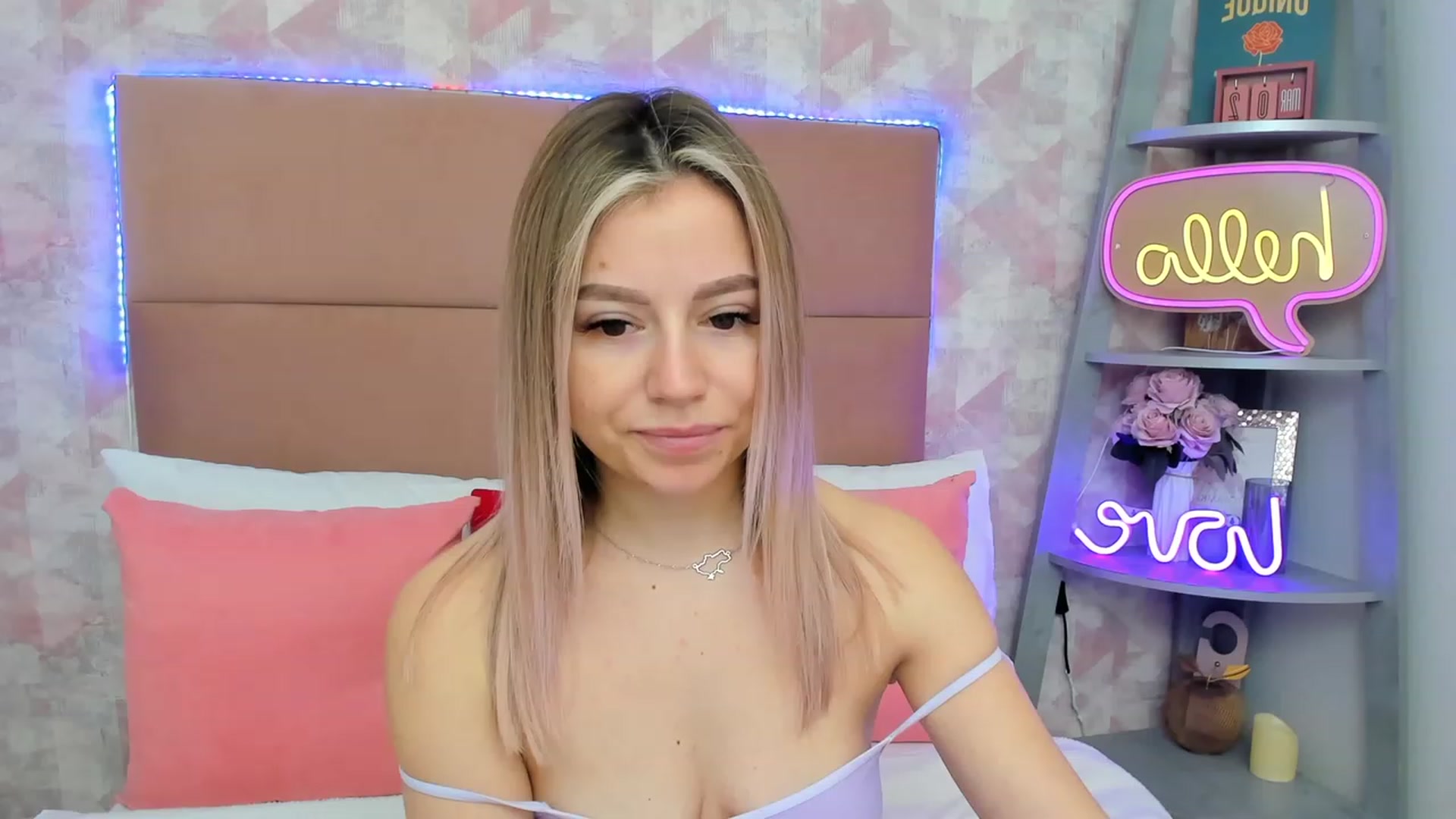 Gallery image thumbnail from SofiBloom's myfreecams stream on, 03/03/2023, 08:51 image 1 of 20