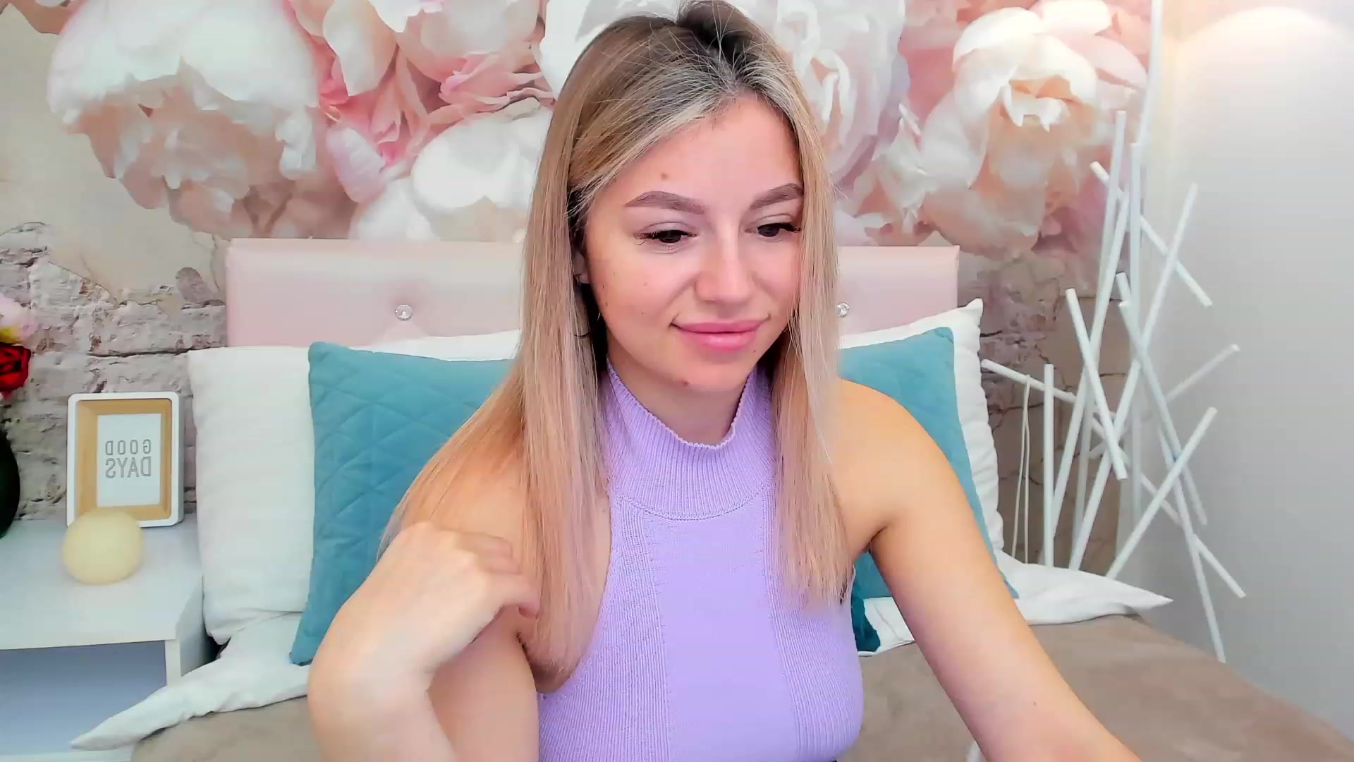 Gallery image thumbnail from SofiBloom's myfreecams stream on, 03/04/2023, 09:42 image 11 of 20