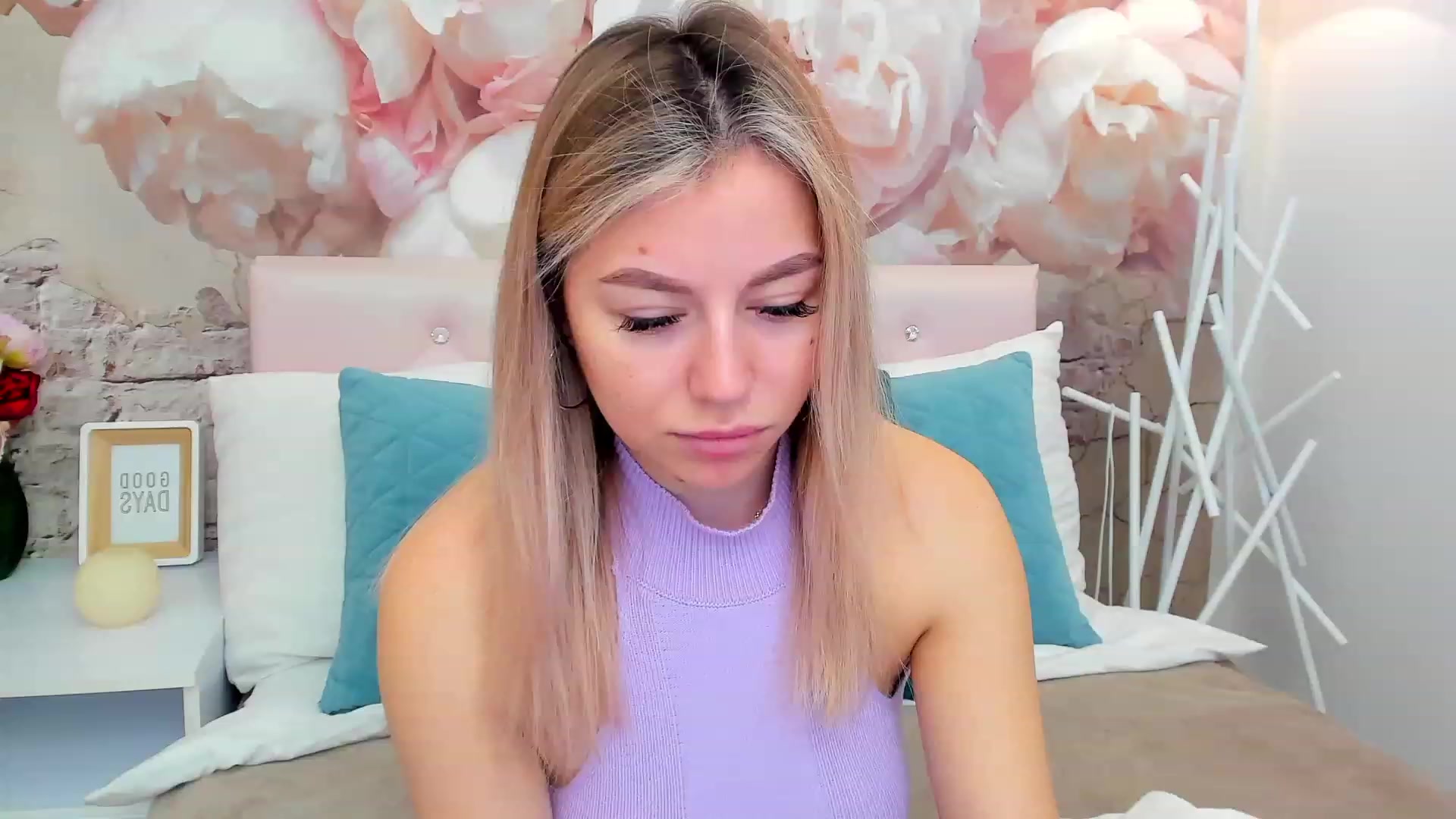 Gallery image thumbnail from SofiBloom's myfreecams stream on, 03/04/2023, 09:42 image 4 of 20