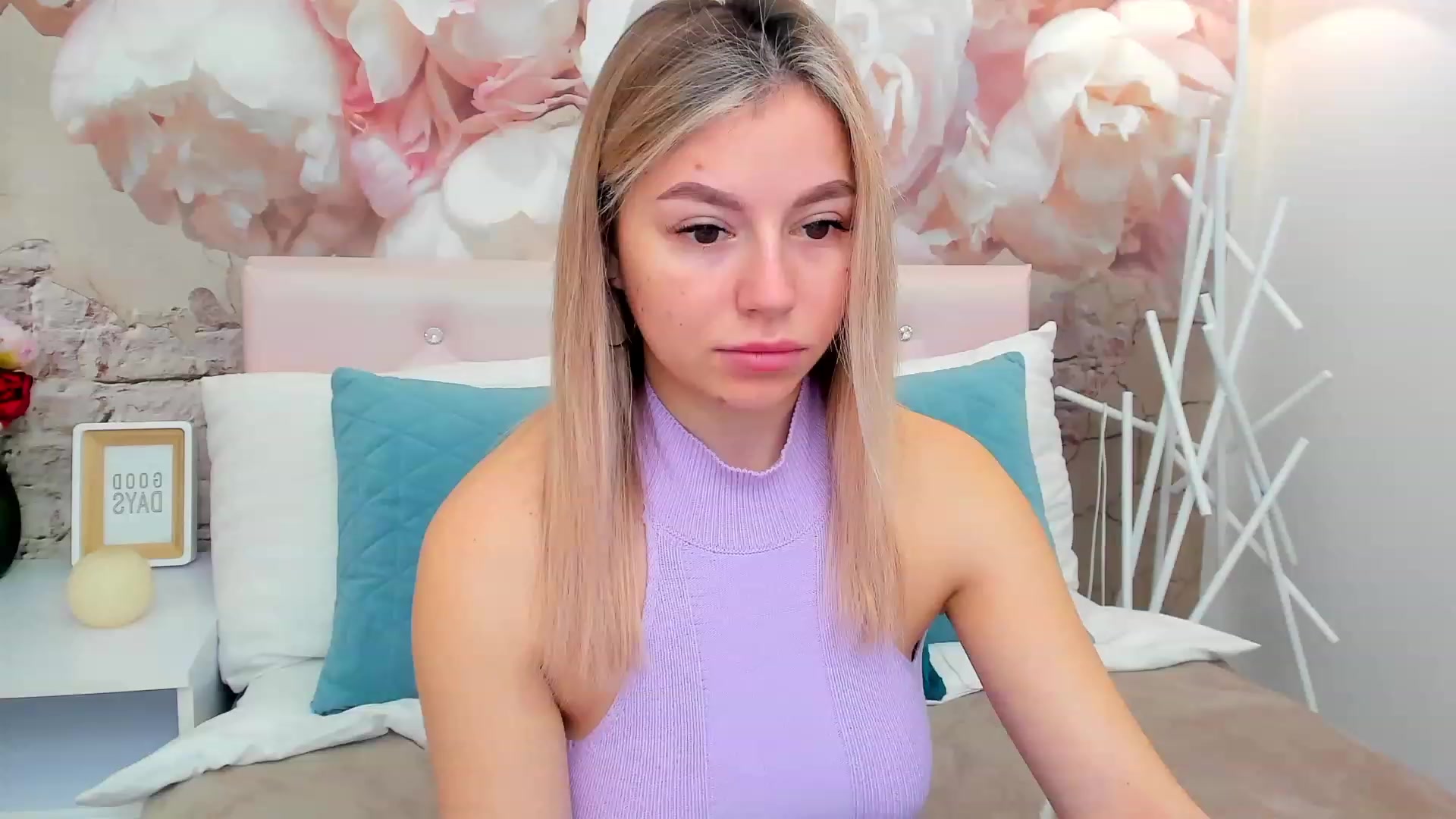 Gallery image thumbnail from SofiBloom's myfreecams stream on, 03/04/2023, 09:42 image 10 of 20