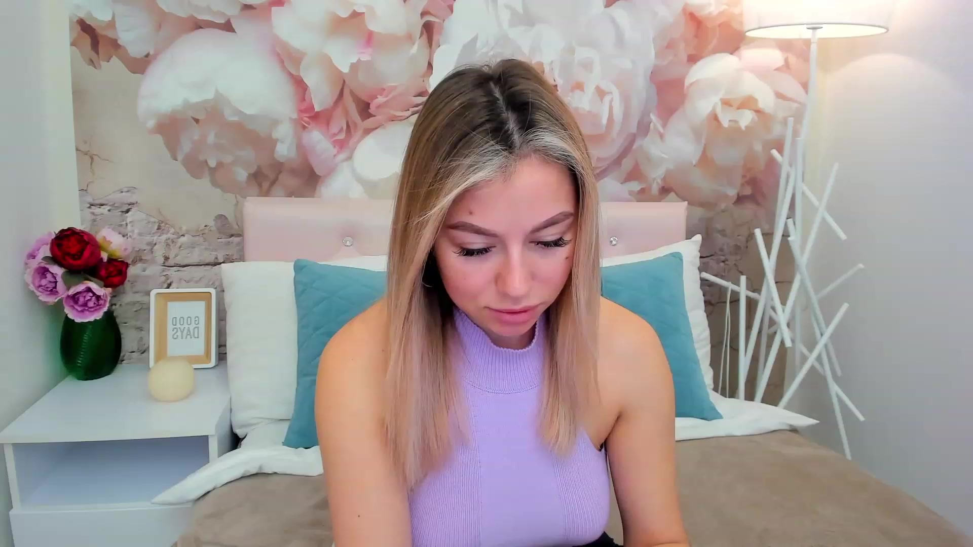 Gallery image thumbnail from SofiBloom's myfreecams stream on, 03/04/2023, 11:12 image 5 of 20