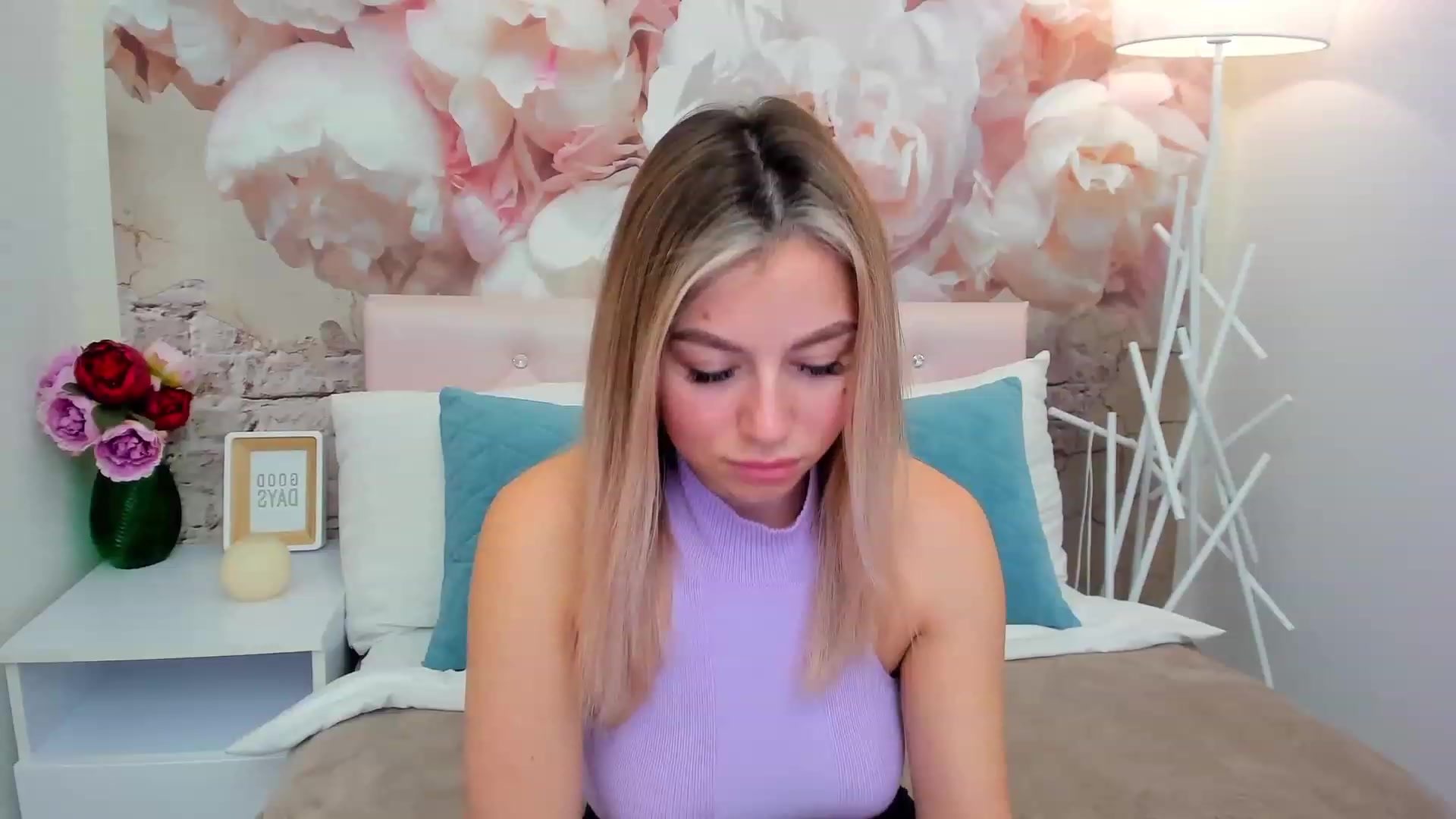 Gallery image thumbnail from SofiBloom's myfreecams stream on, 03/04/2023, 11:12 image 17 of 20
