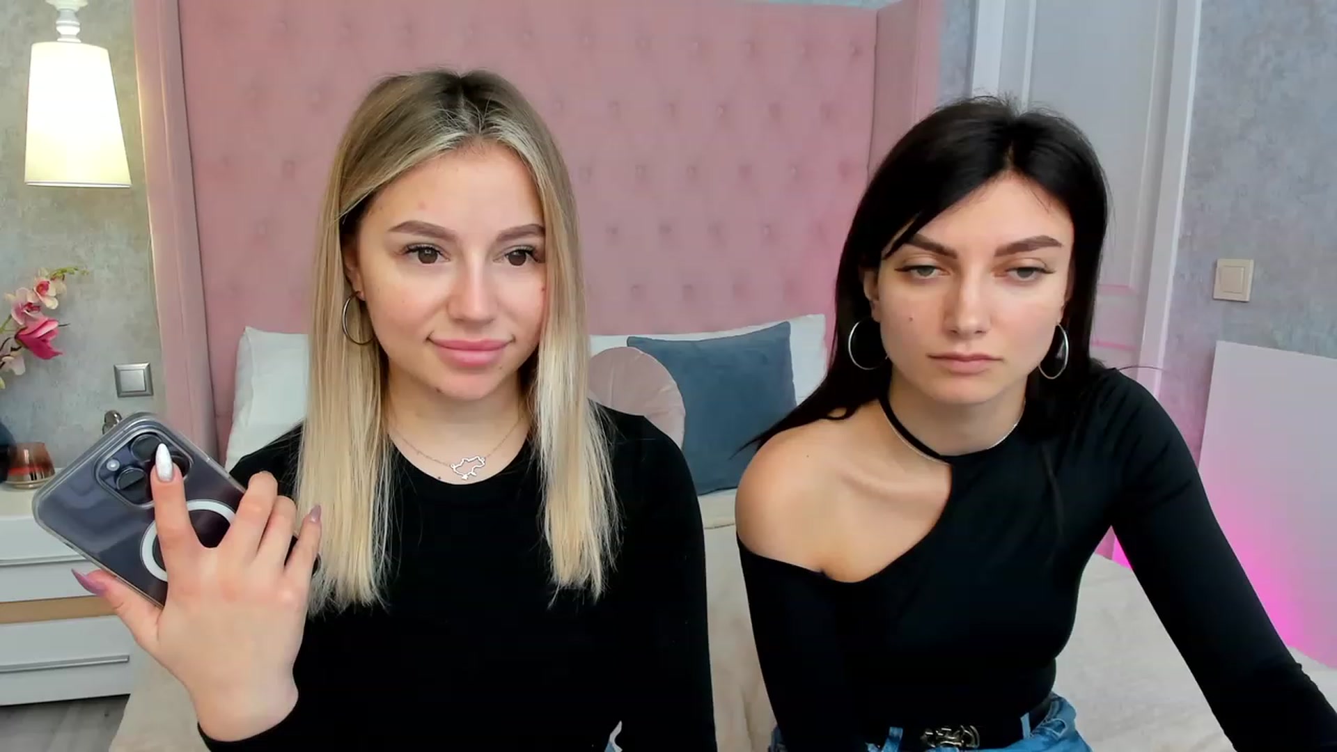Gallery image thumbnail from SofiBloom's myfreecams stream on, 03/07/2023, 11:47 image 10 of 20