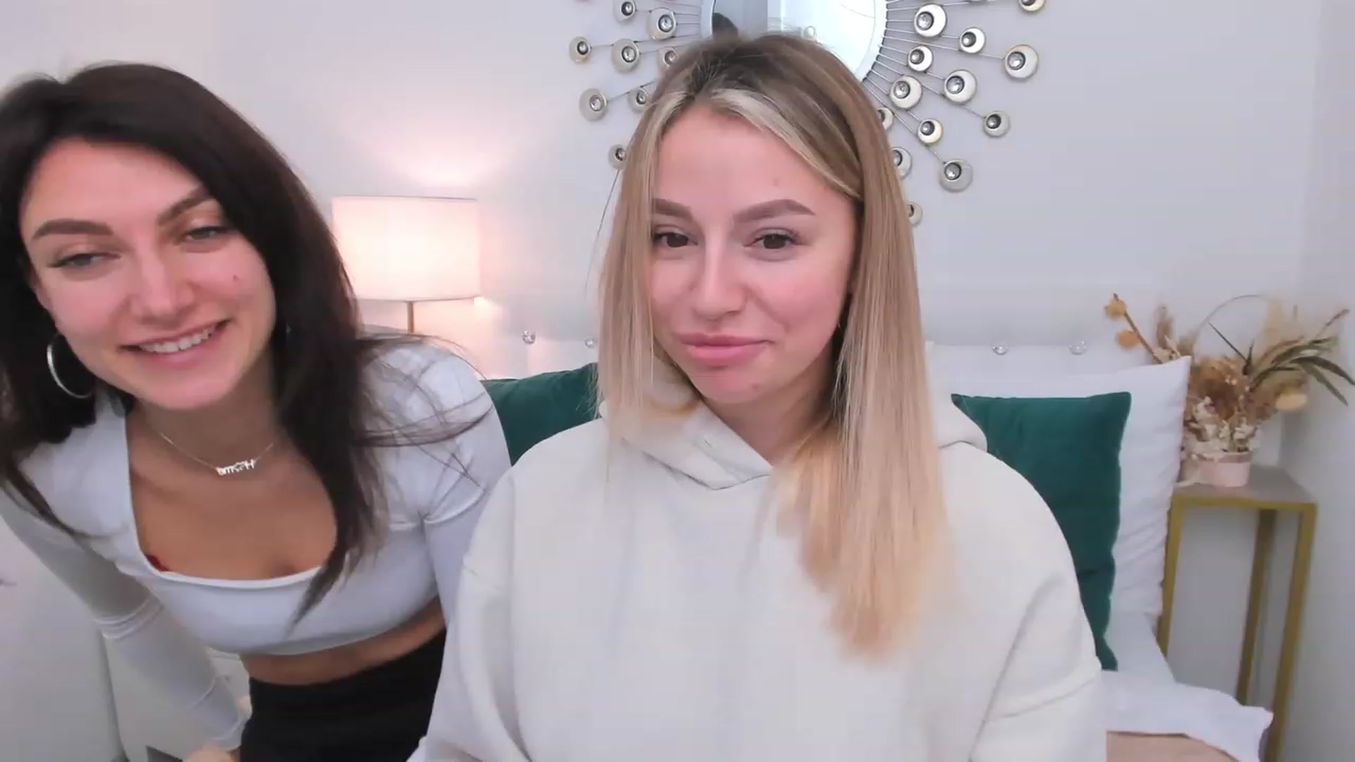 Gallery image thumbnail from SofiBloom's myfreecams stream on, 03/09/2023, 12:14 image 20 of 20