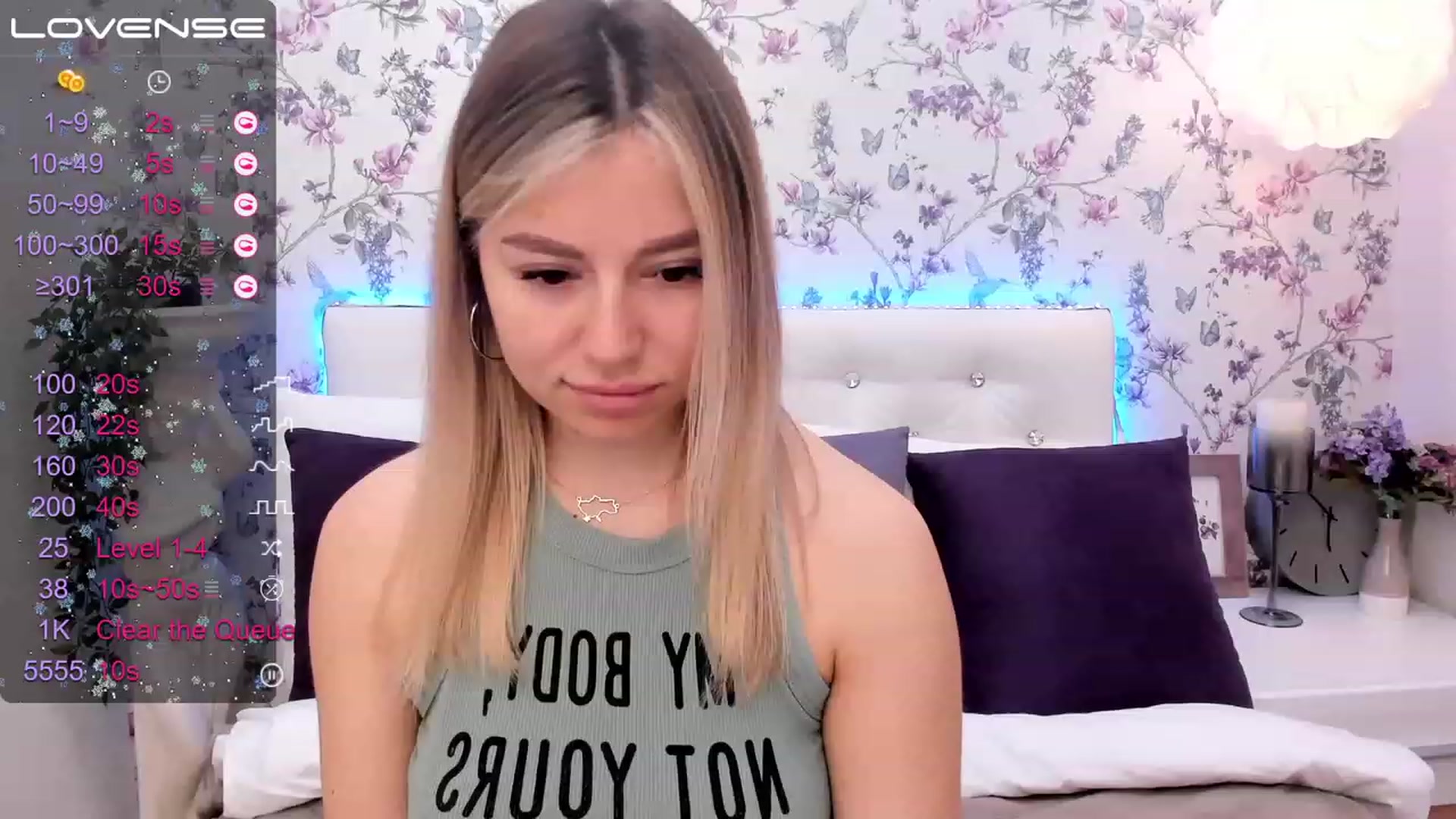 Gallery image thumbnail from SofiBloom's myfreecams stream on, 03/11/2023, 09:15 image 3 of 20