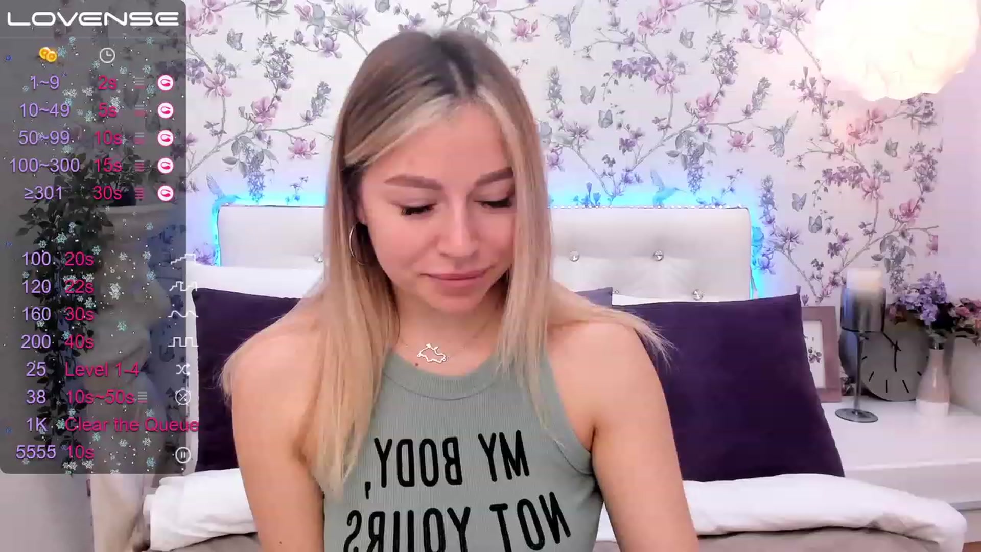 Gallery image thumbnail from SofiBloom's myfreecams stream on, 03/11/2023, 09:15 image 9 of 20
