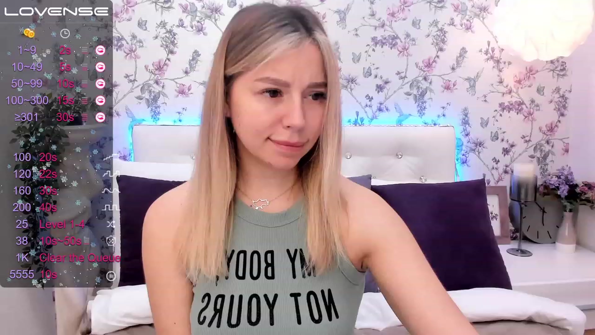 Gallery image thumbnail from SofiBloom's myfreecams stream on, 03/11/2023, 09:15 image 2 of 20