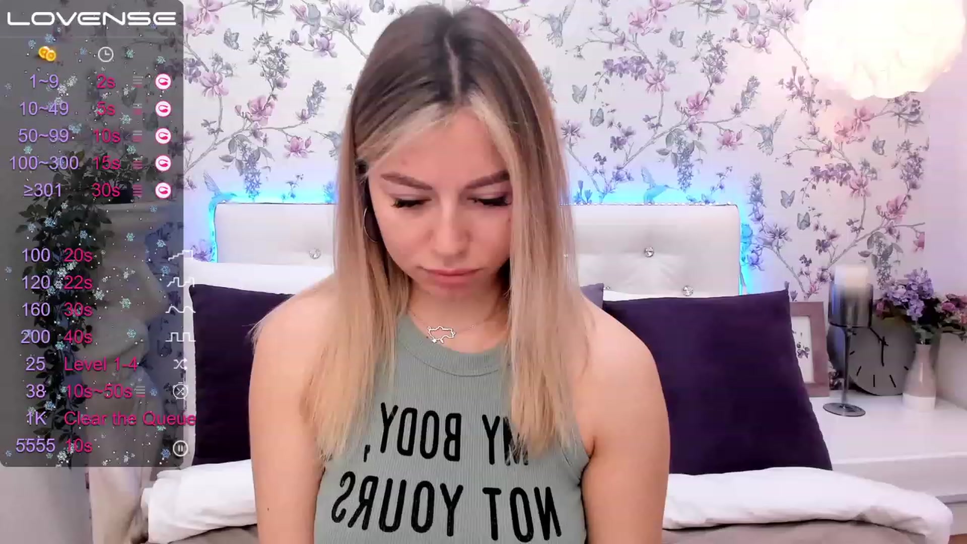 Gallery image thumbnail from SofiBloom's myfreecams stream on, 03/11/2023, 09:15 image 5 of 20