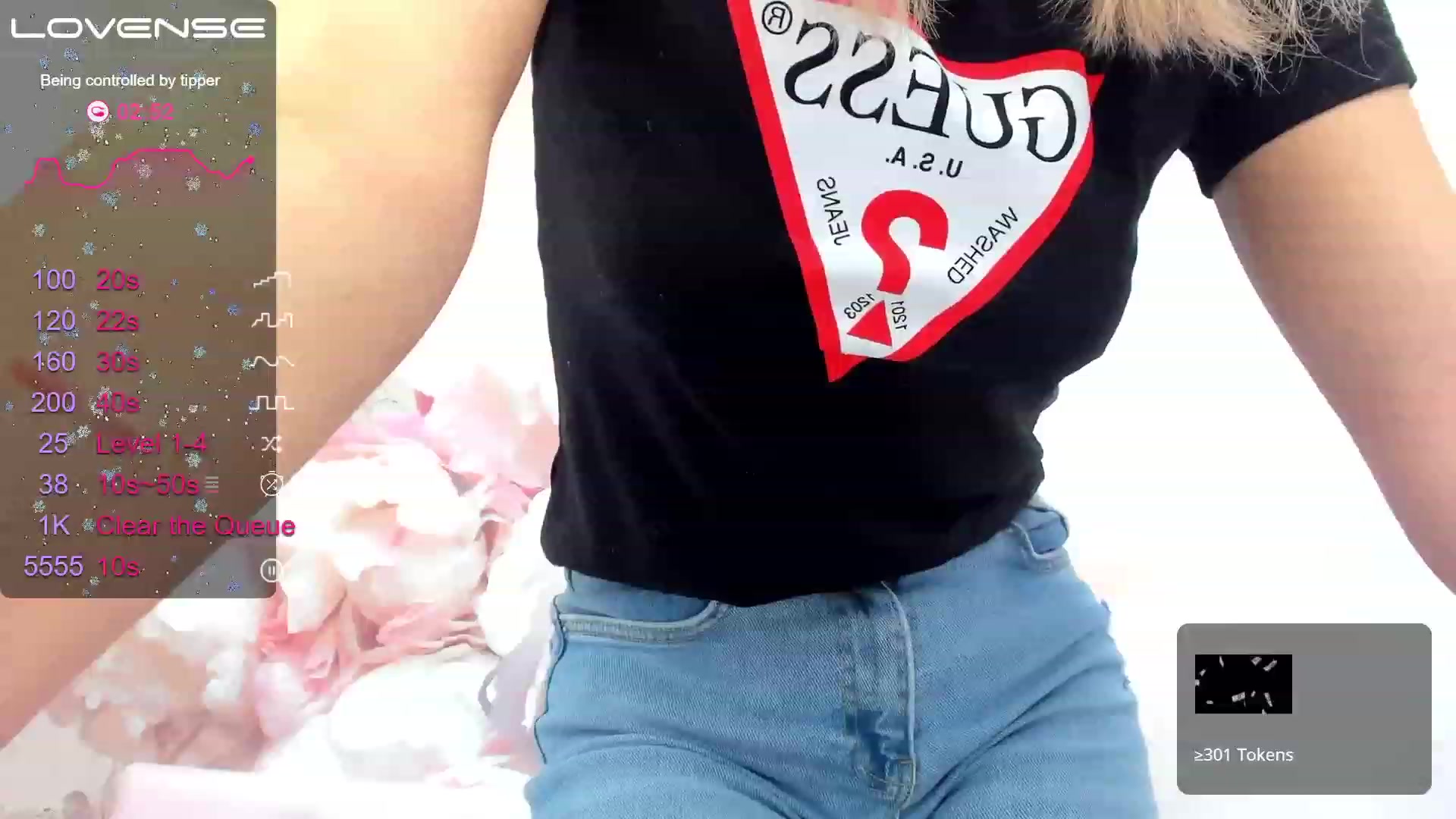 Gallery image thumbnail from SofiBloom's myfreecams stream on, 03/12/2023, 08:11 image 6 of 20