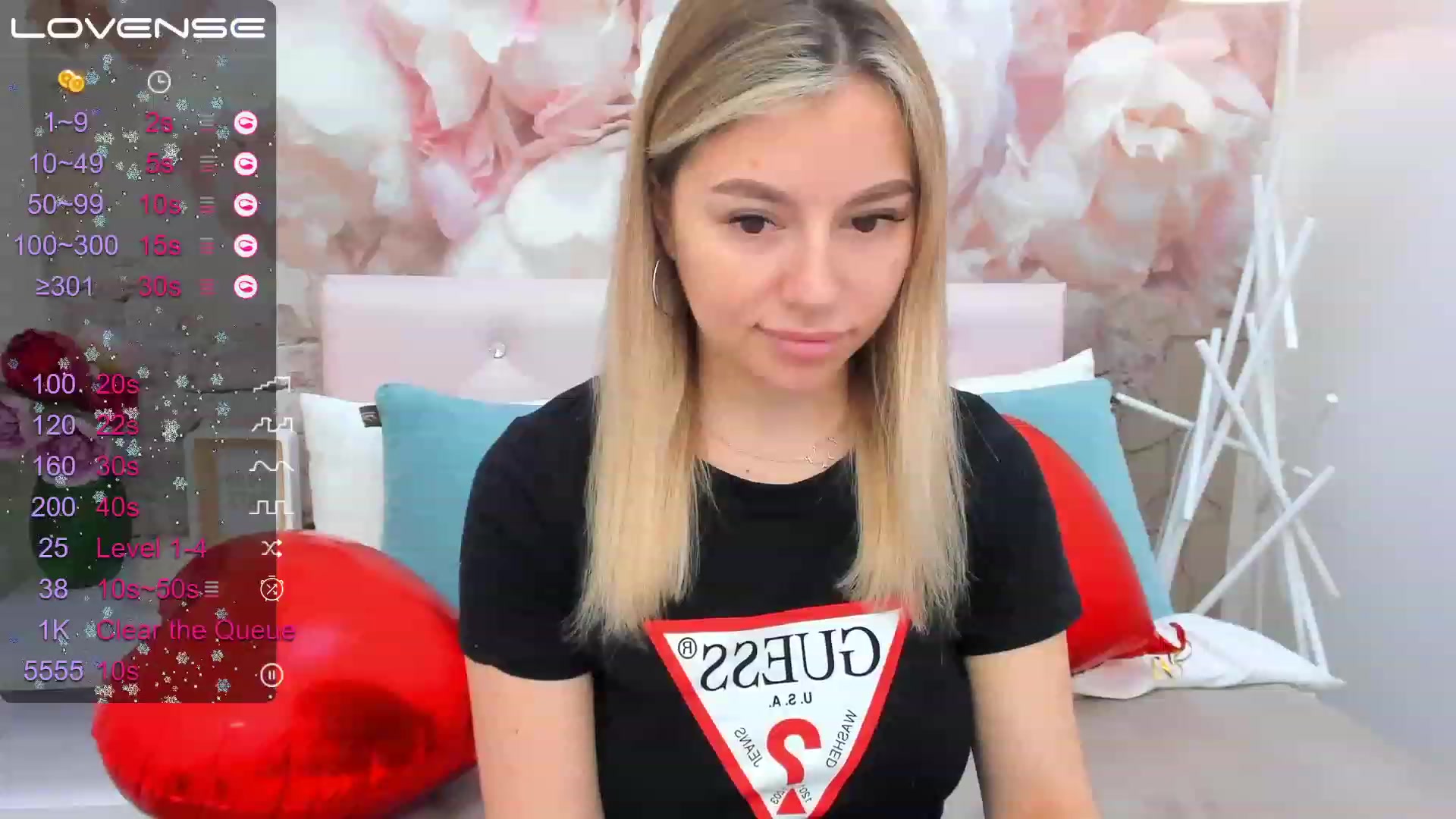 Gallery image thumbnail from SofiBloom's myfreecams stream on, 03/12/2023, 08:11 image 16 of 20