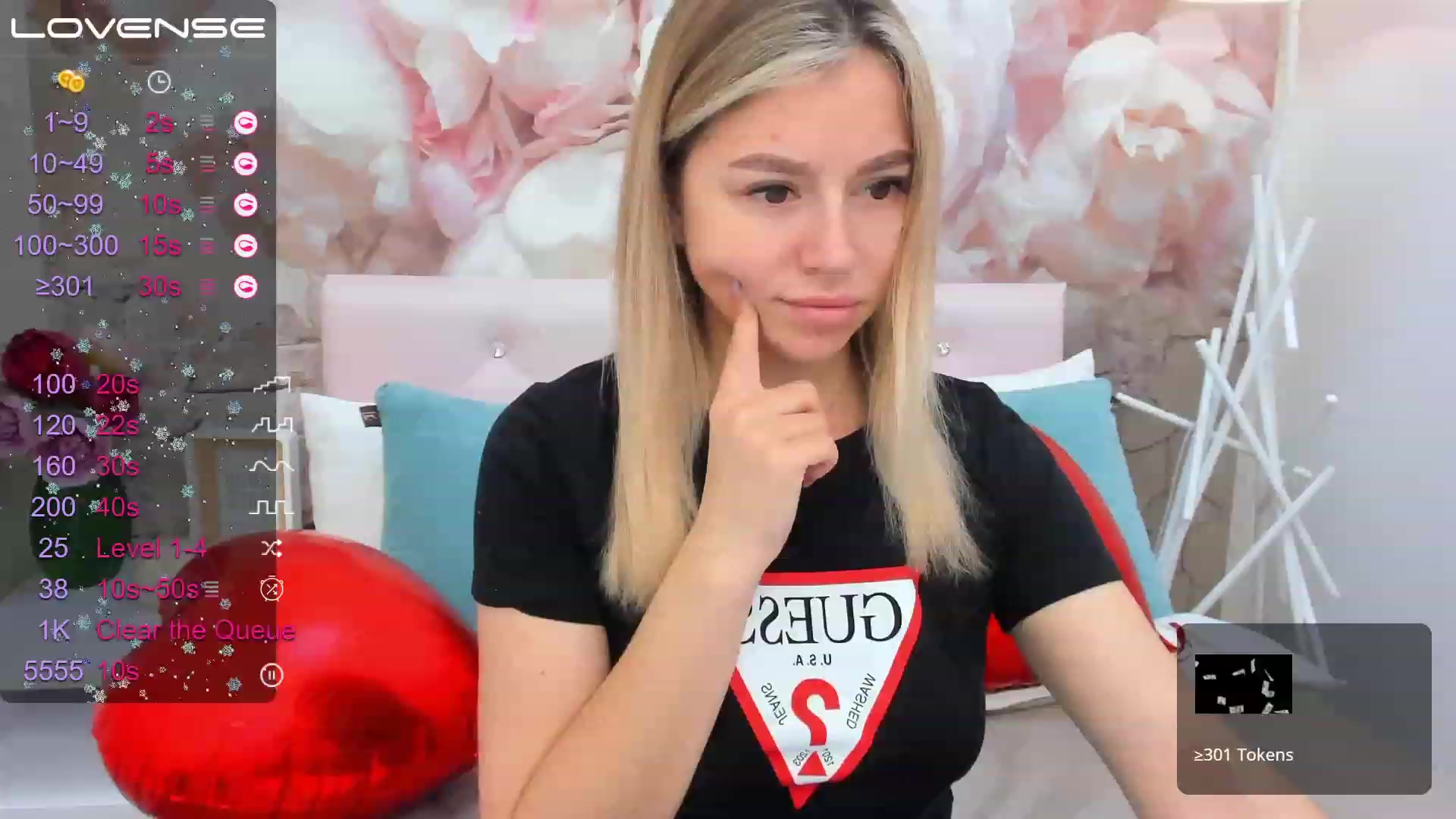 Gallery image thumbnail from SofiBloom's myfreecams stream on, 03/12/2023, 08:11 image 18 of 20