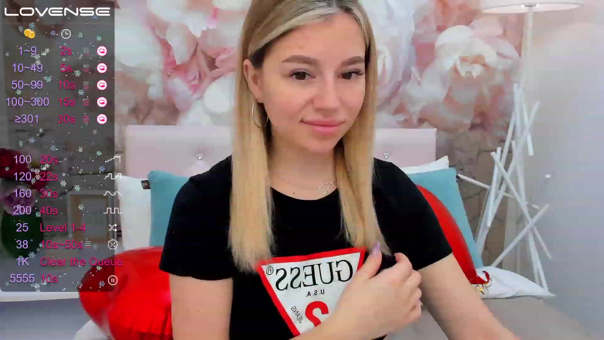 Gallery image thumbnail from SofiBloom's myfreecams stream on, 03/12/2023, 08:11 image 10 of 20