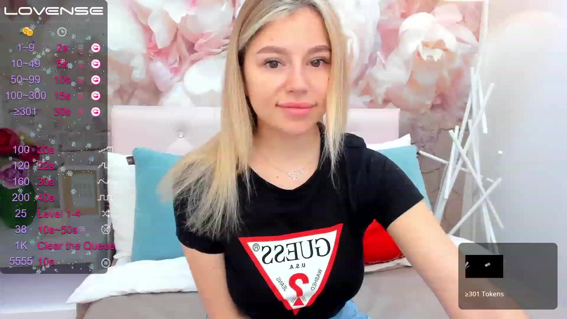 Gallery image thumbnail from SofiBloom's myfreecams stream on, 03/12/2023, 08:34 image 20 of 20